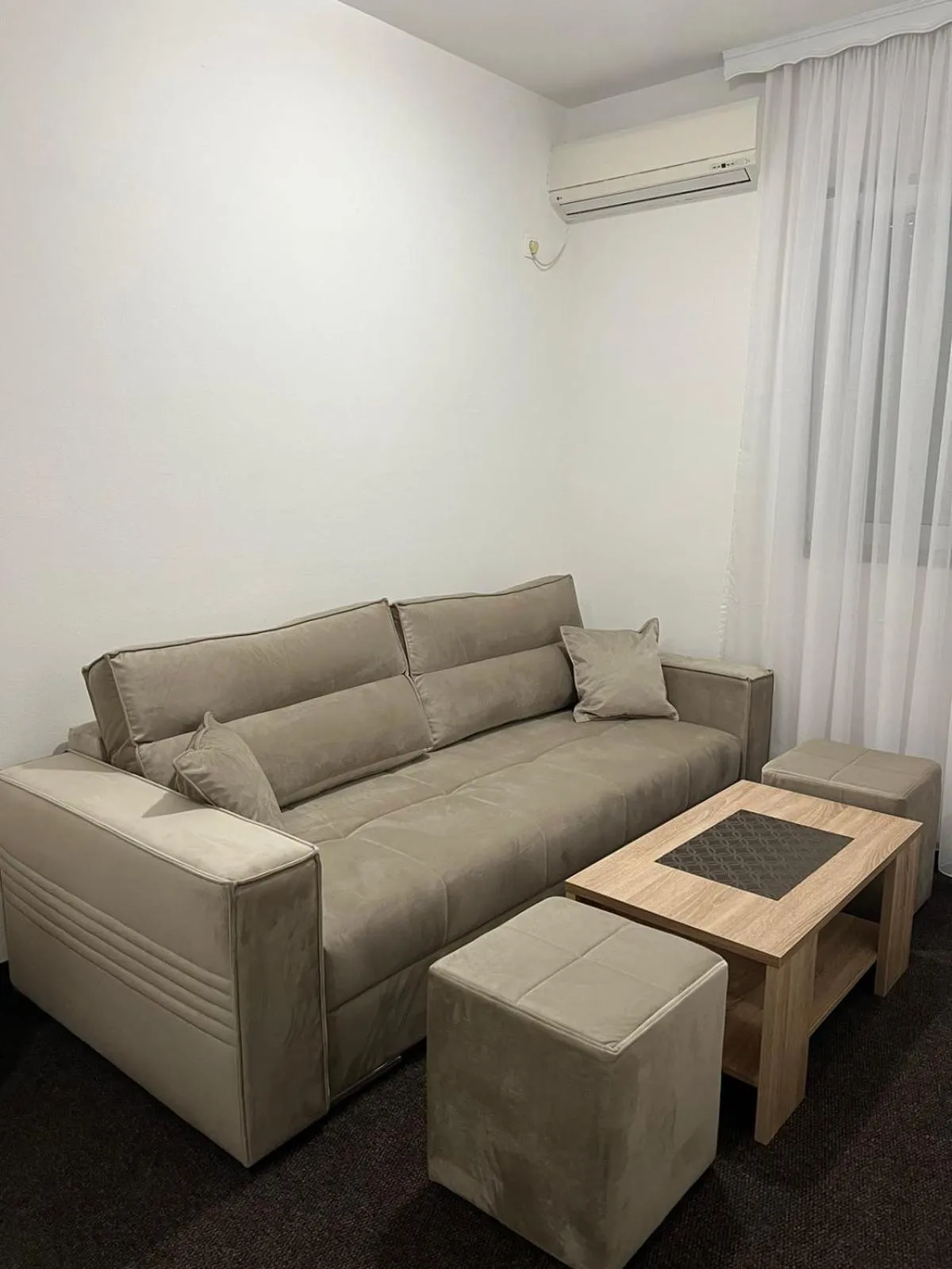 Bedroom in Motel Aura