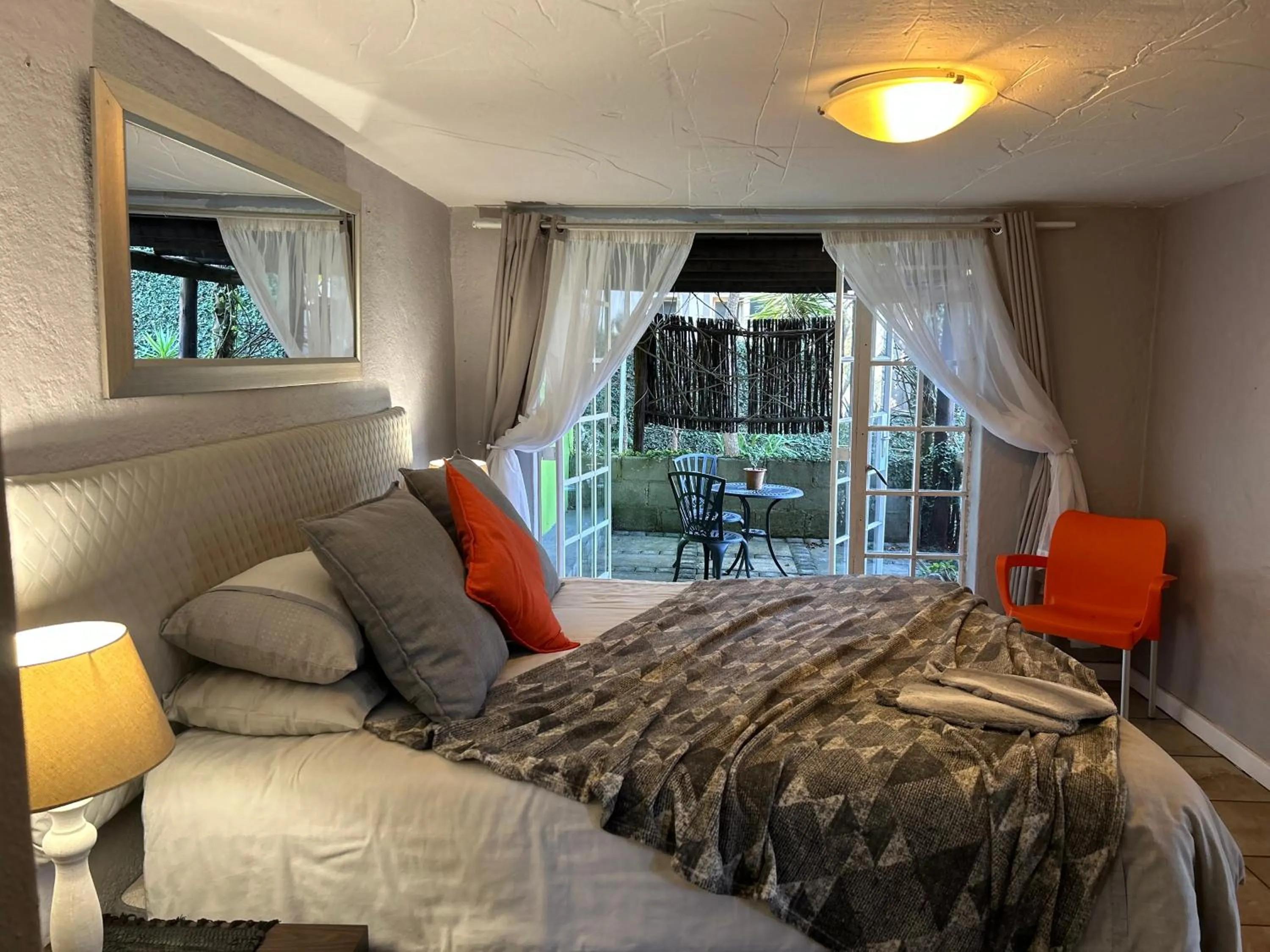 Patio, Bed in Sabie Self Catering Apartments