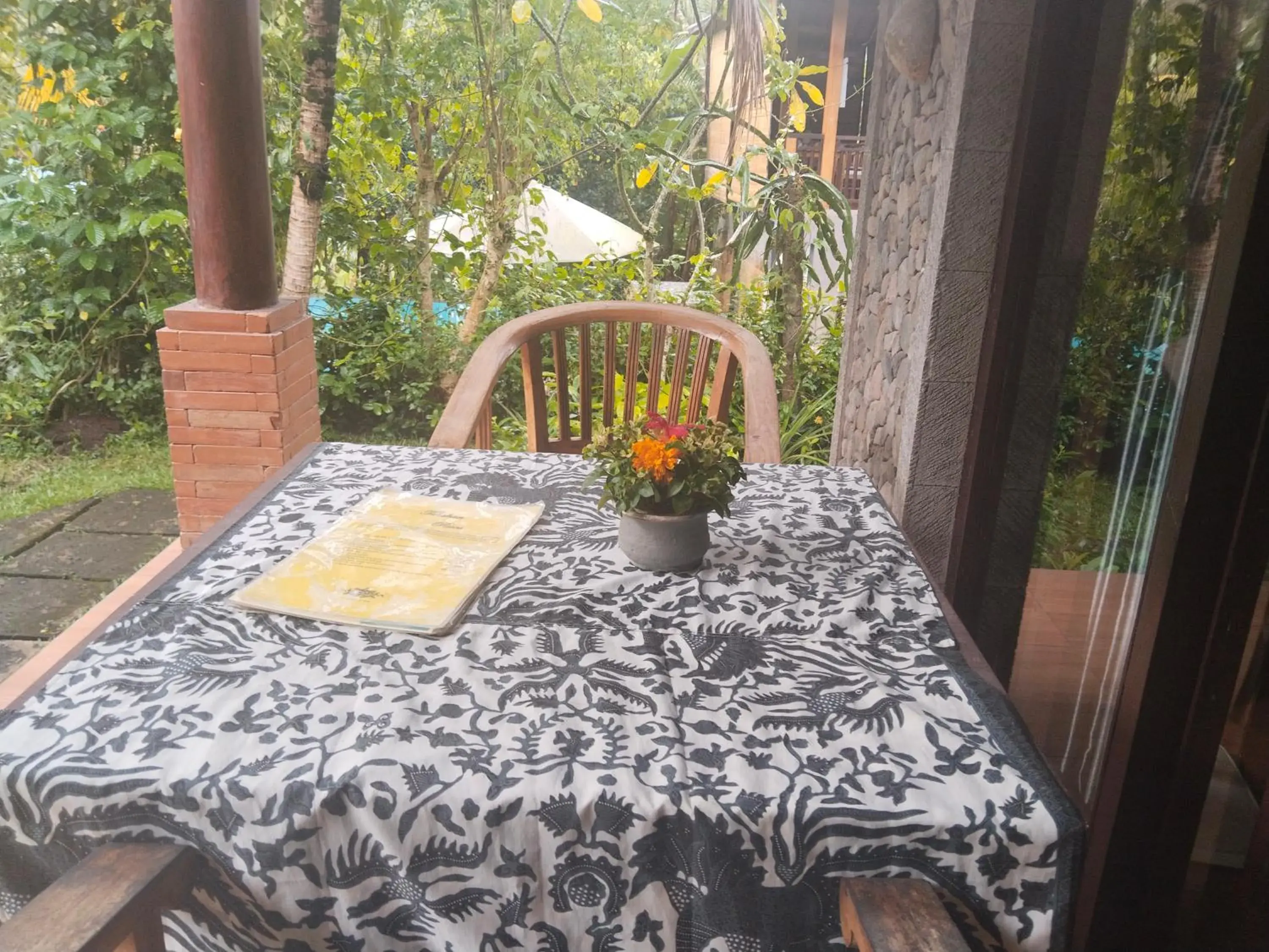 Deluxe Double Room with Balcony in Khrisna Hs and Cottages Deluxe Double Room with Balcony in Khrisna Hs and Cottages