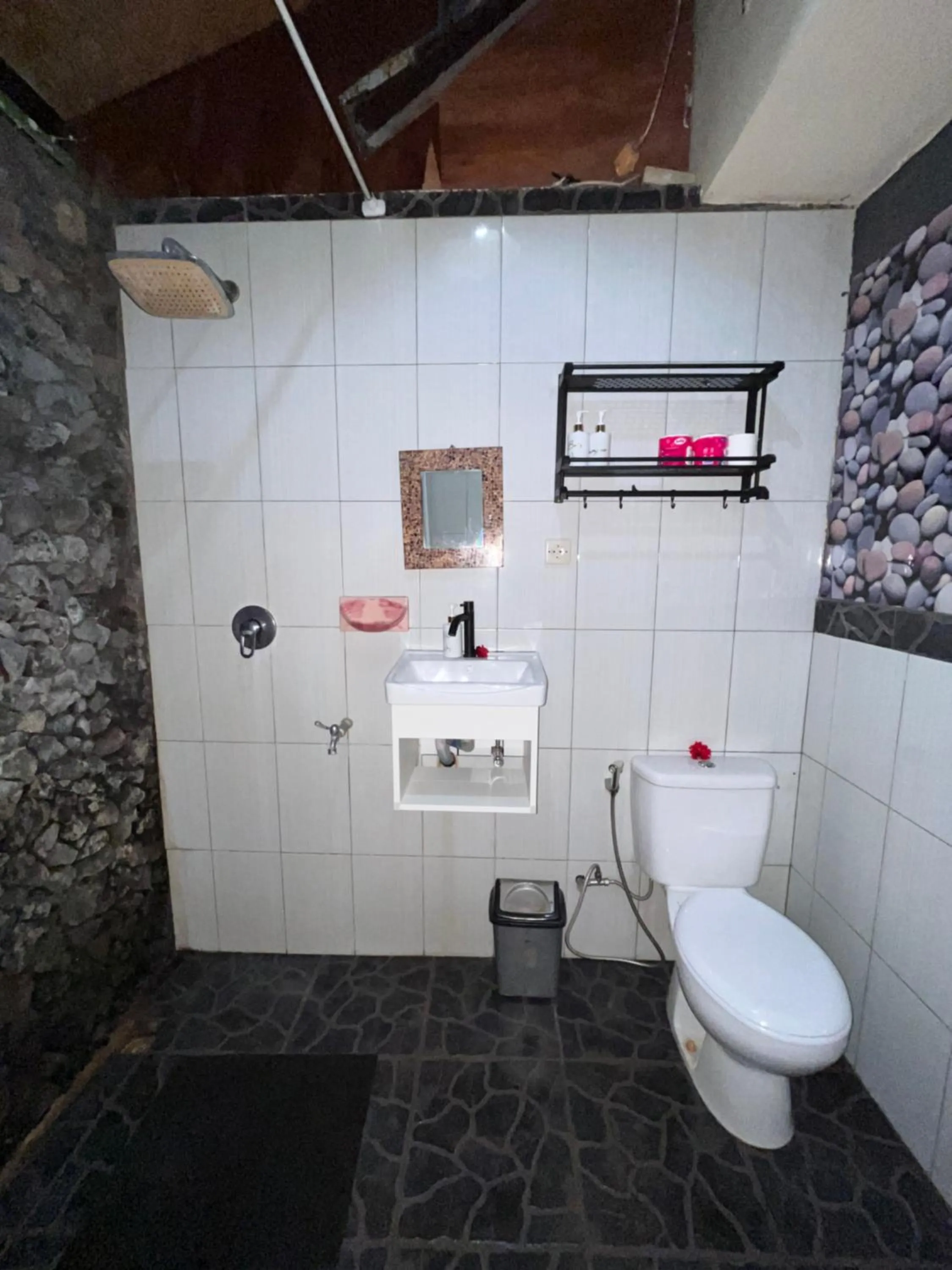 Khrisna Hs and Cottages