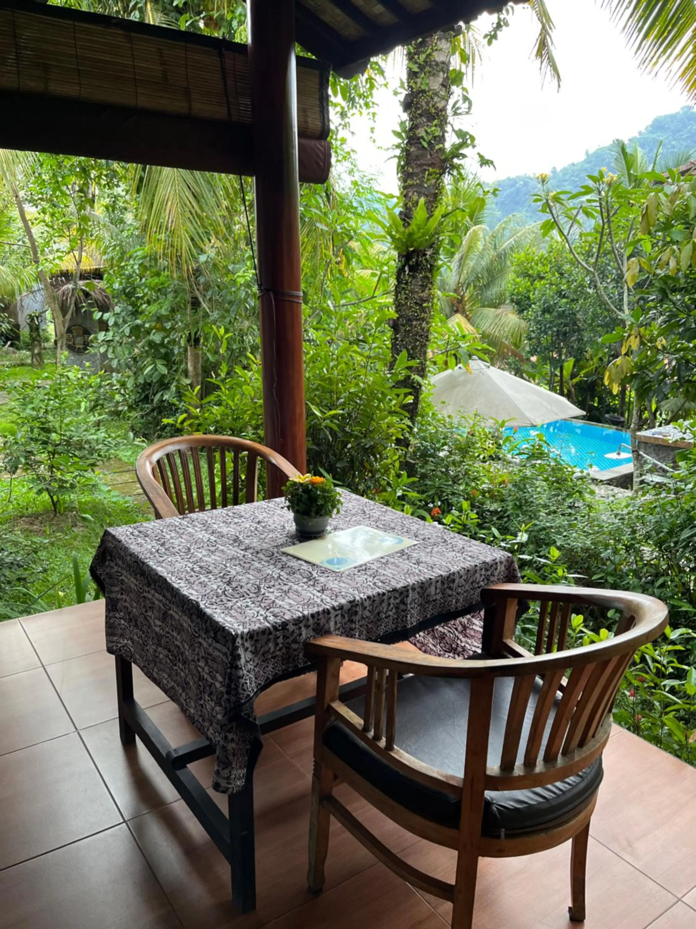 Khrisna Hs and Cottages