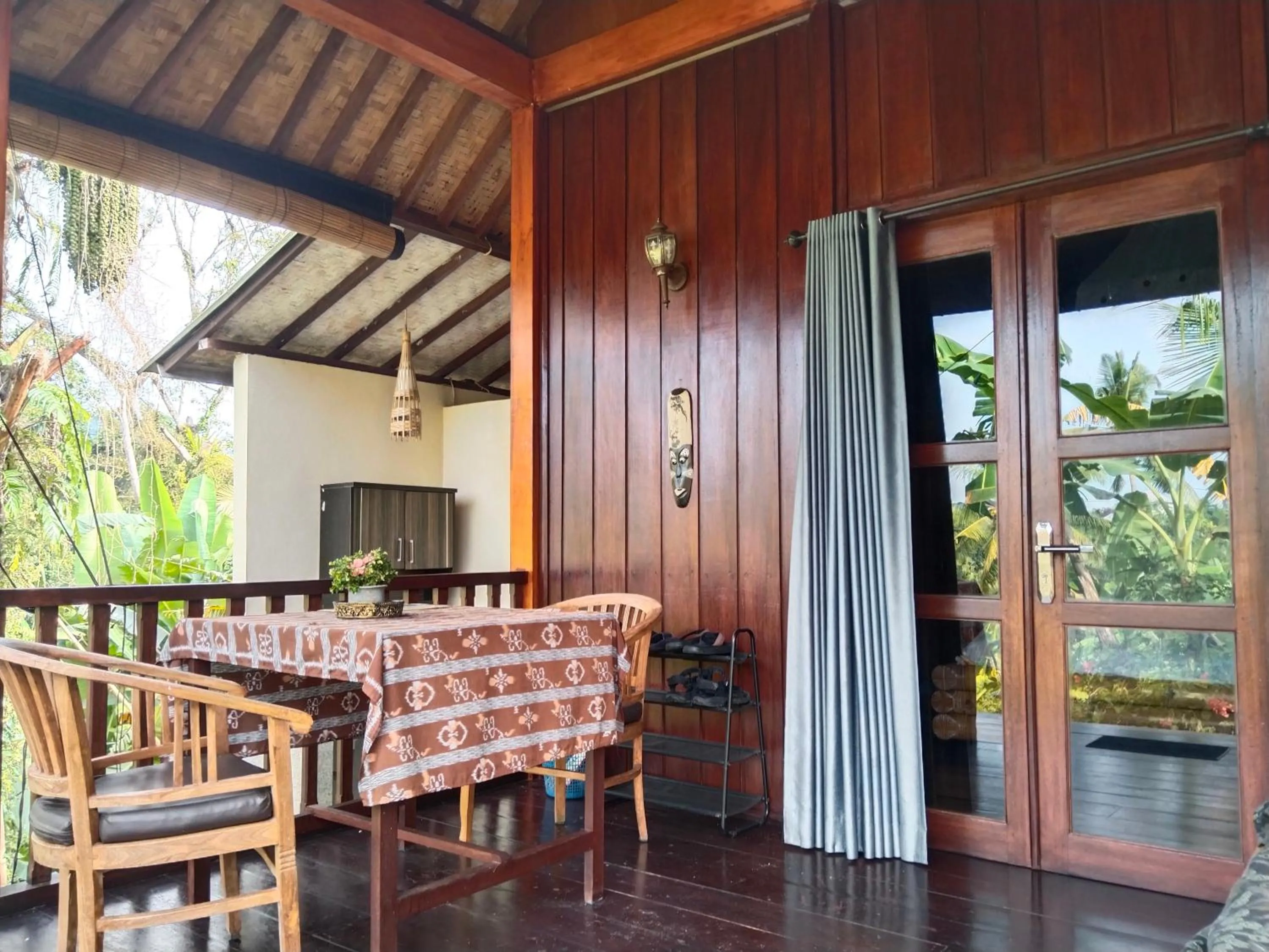Dining area in Khrisna Hs and Cottages