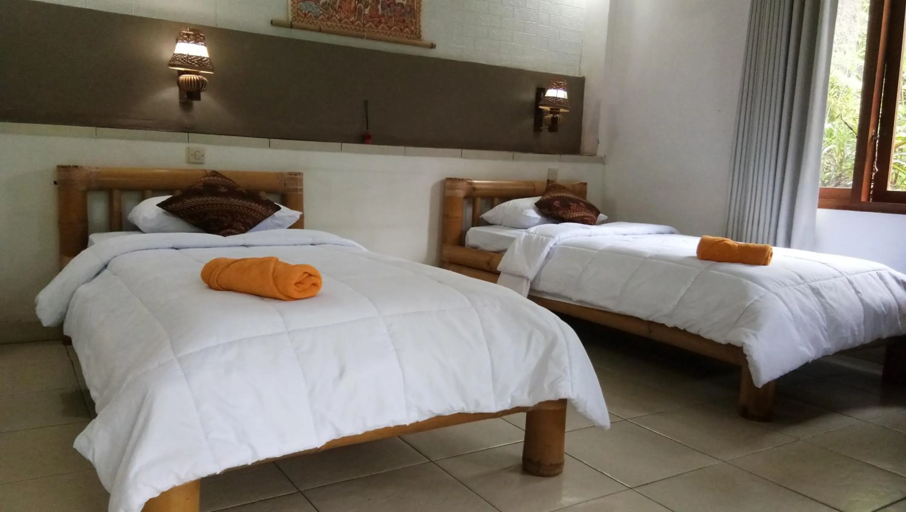 Standard Twin Room - single occupancy in Khrisna Hs and Cottages