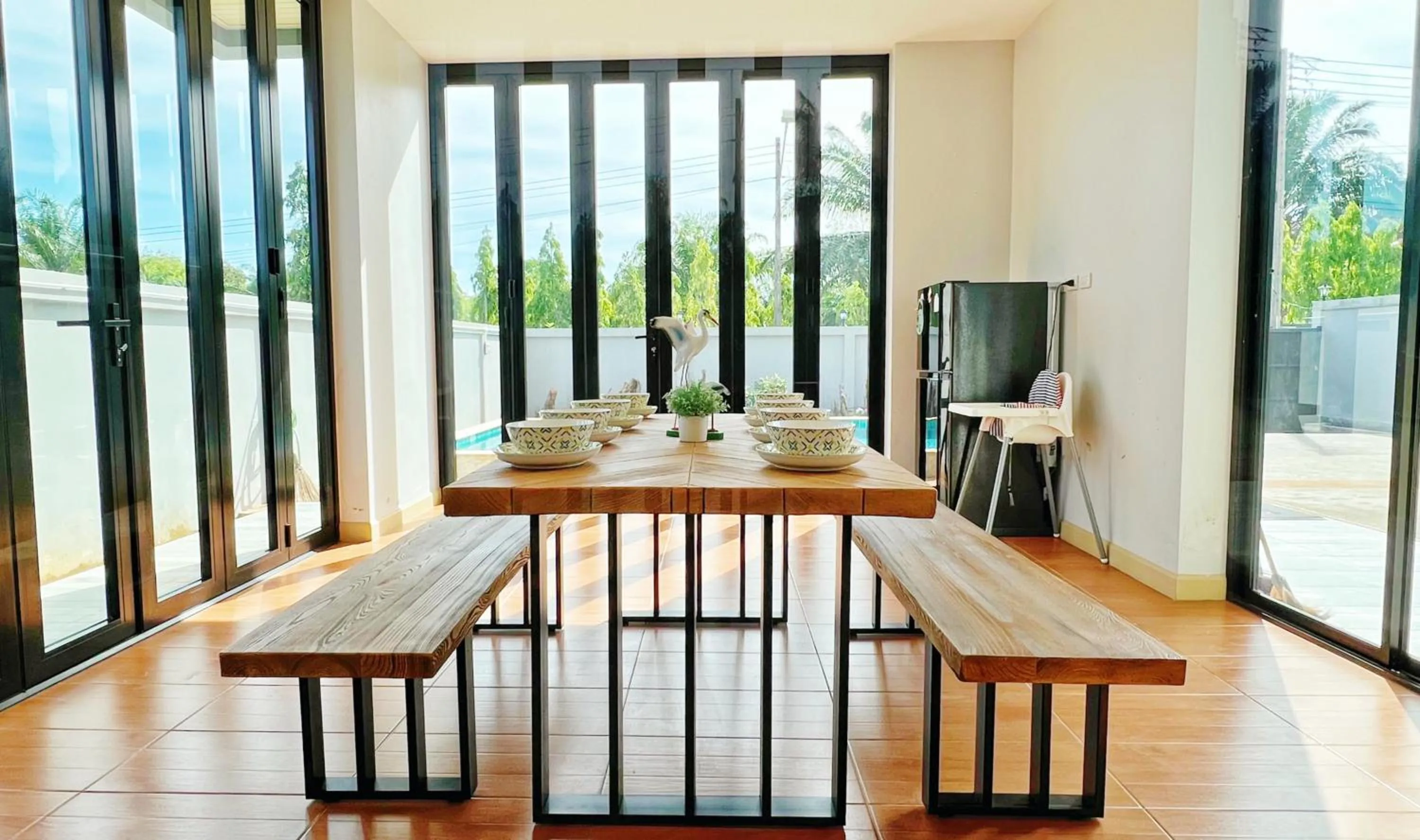 Restaurant/places to eat in Aonang nine poolvilla