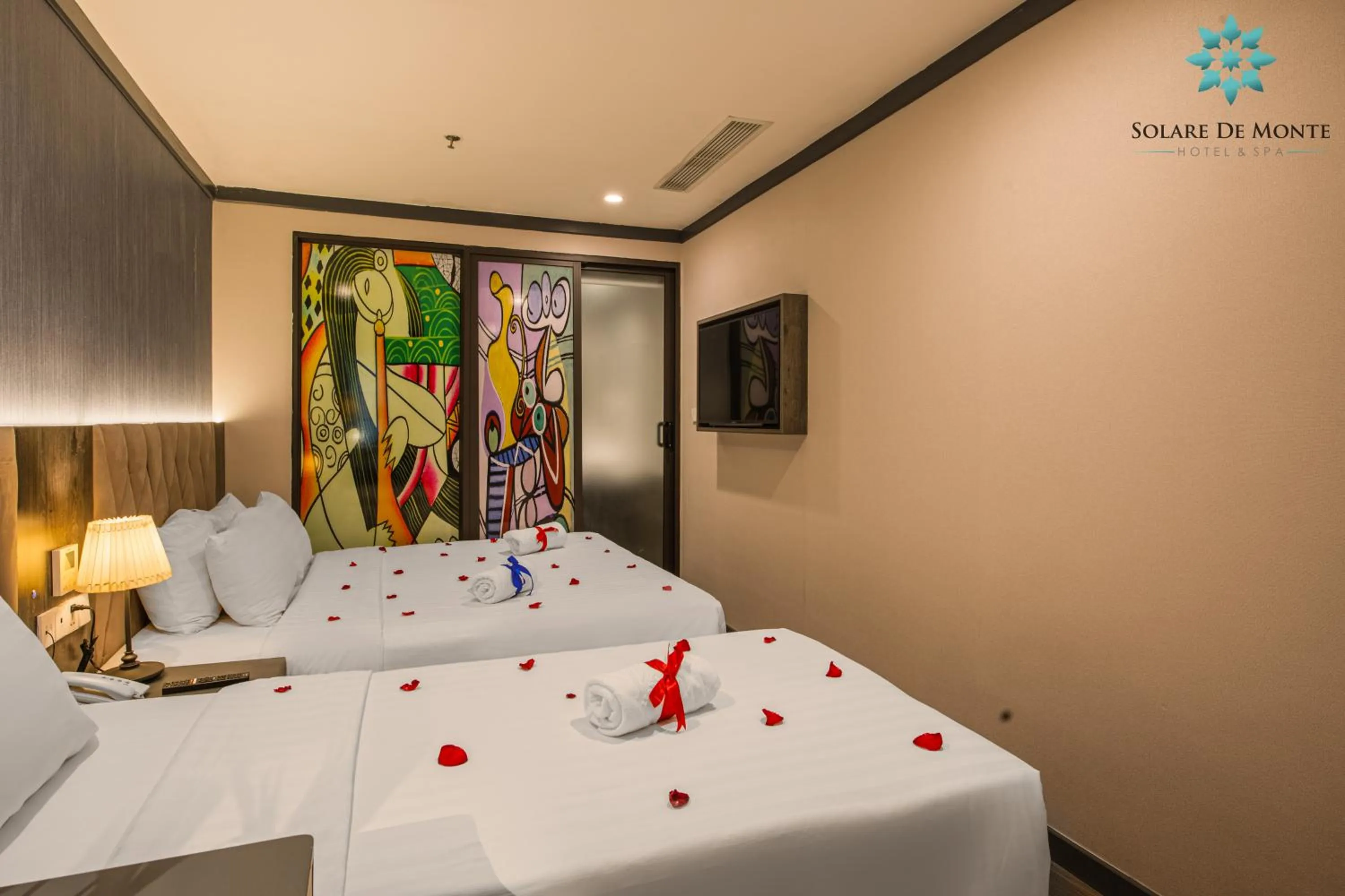 Bed in Solare De Monte Hotel & Spa