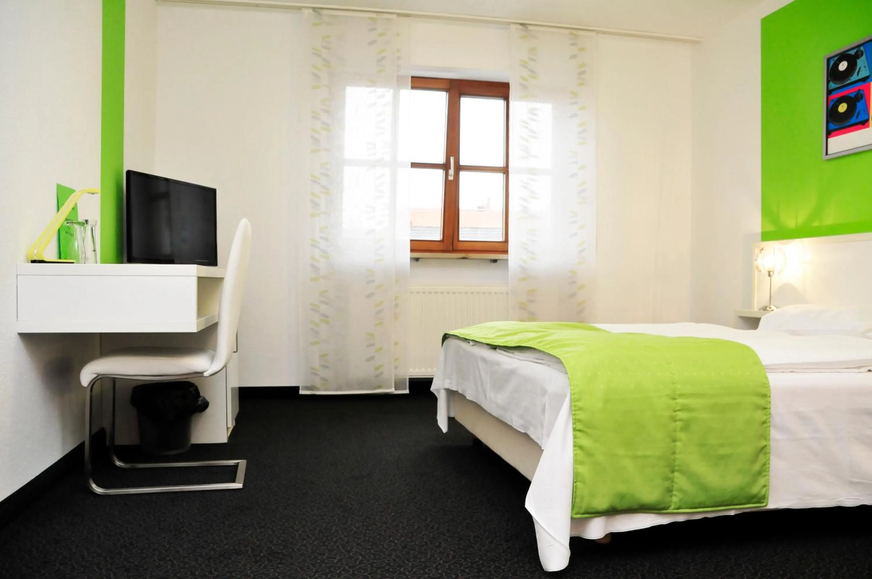 Bed in Hotel zum Brunnen