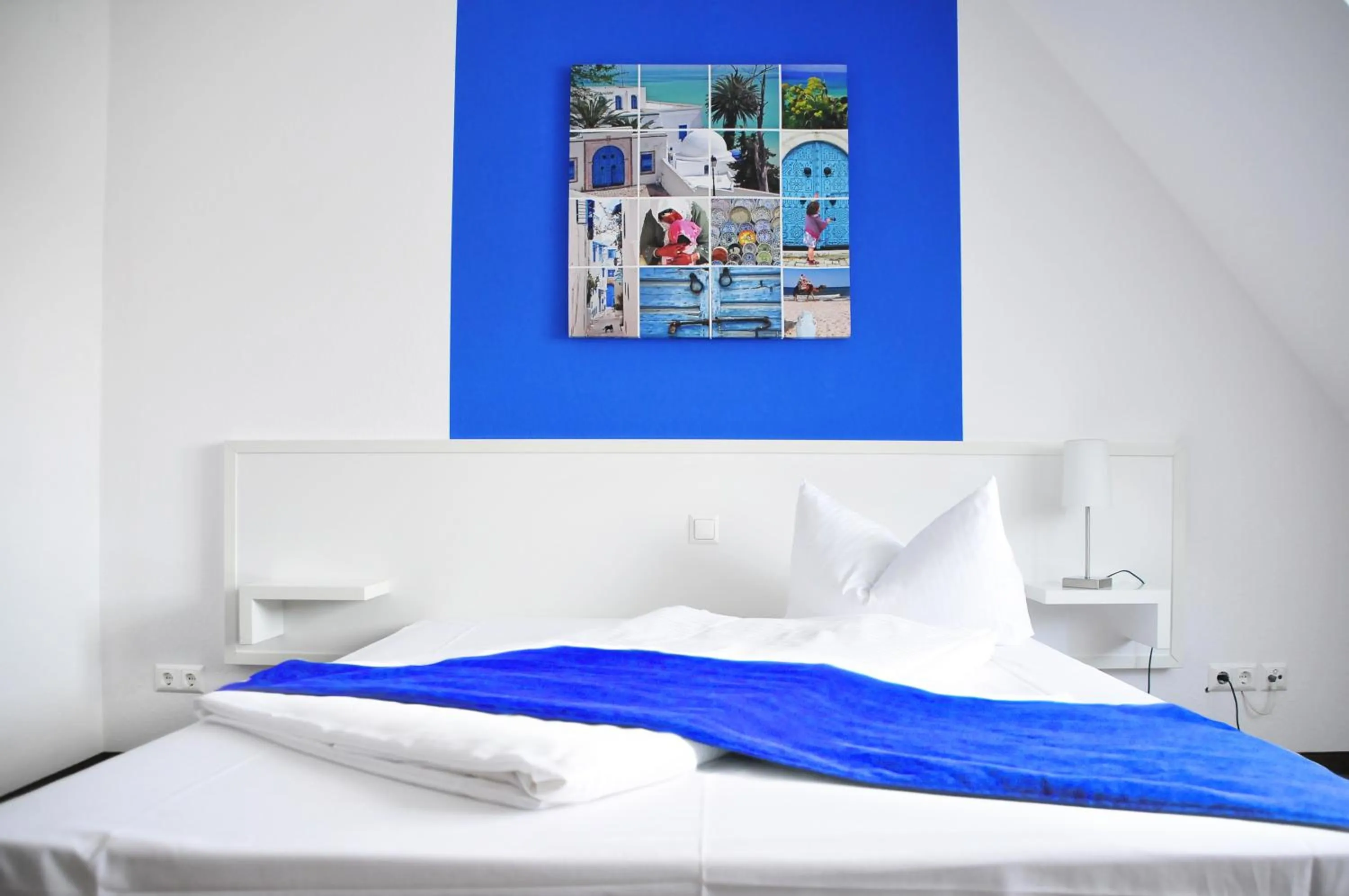 Bed in Hotel zum Brunnen