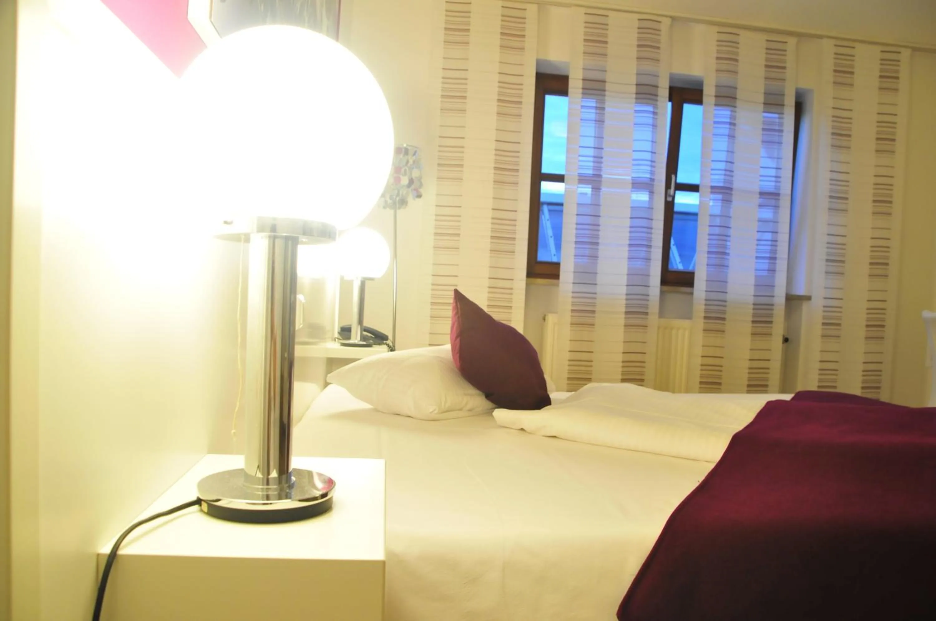 Bed in Hotel zum Brunnen