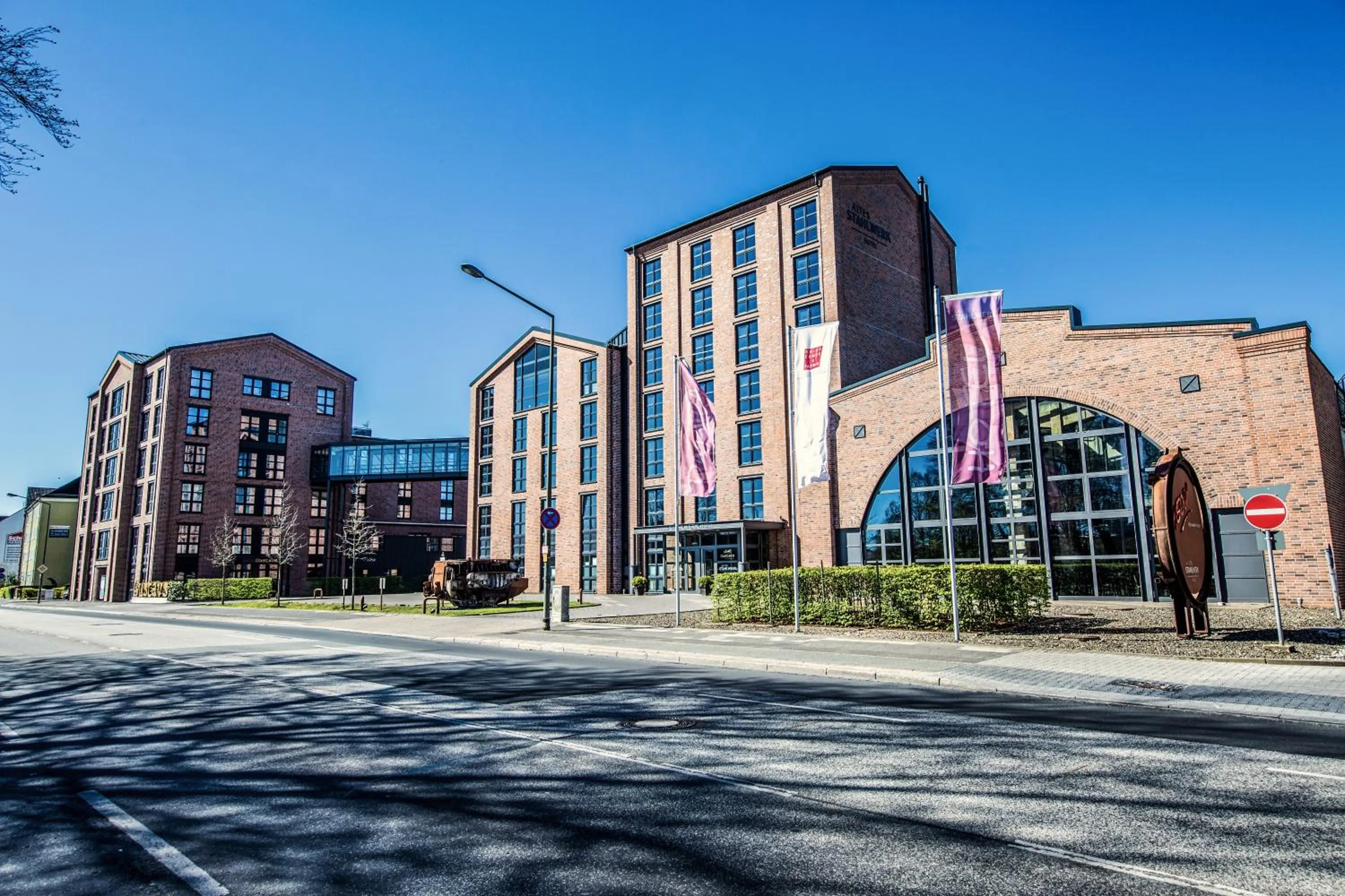 Property building in Altes Stahlwerk Business & Lifestyle Hotel