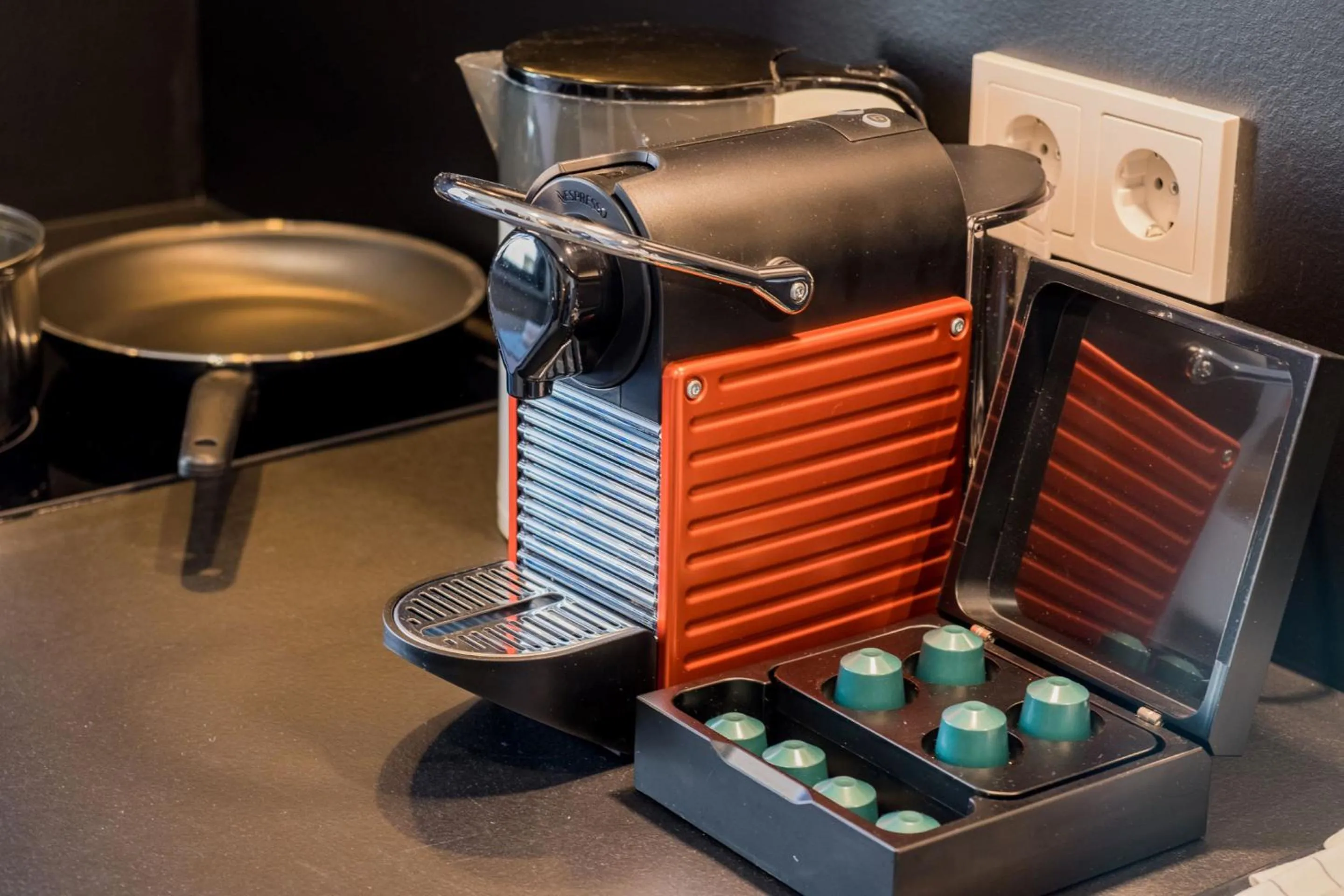 Coffee/tea facilities in Nena Apartments Metropolpark Berlin - Mitte -Adult Only