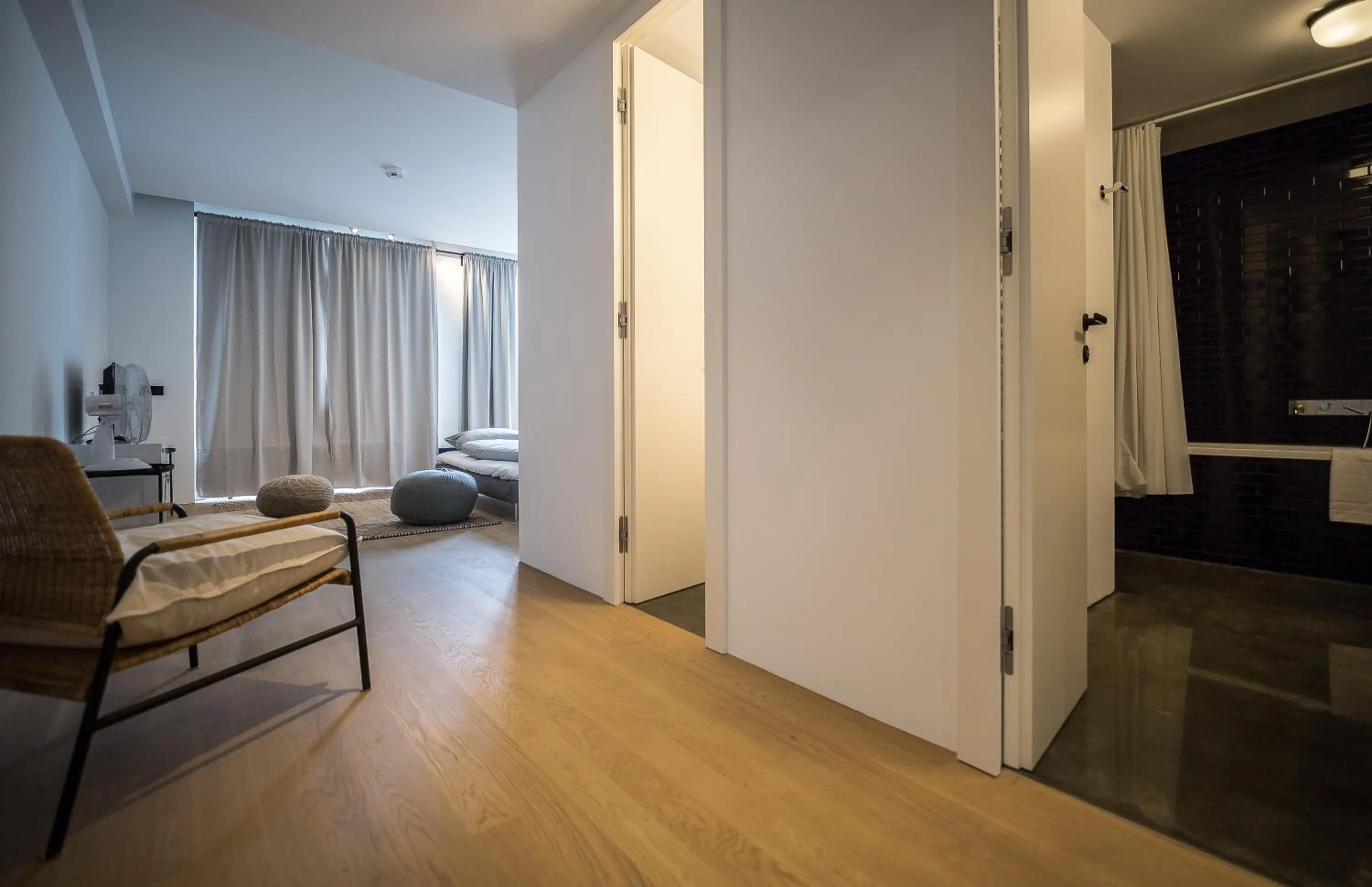 Communal lounge/ TV room in Nena Apartments Metropolpark Berlin - Mitte -Adult Only