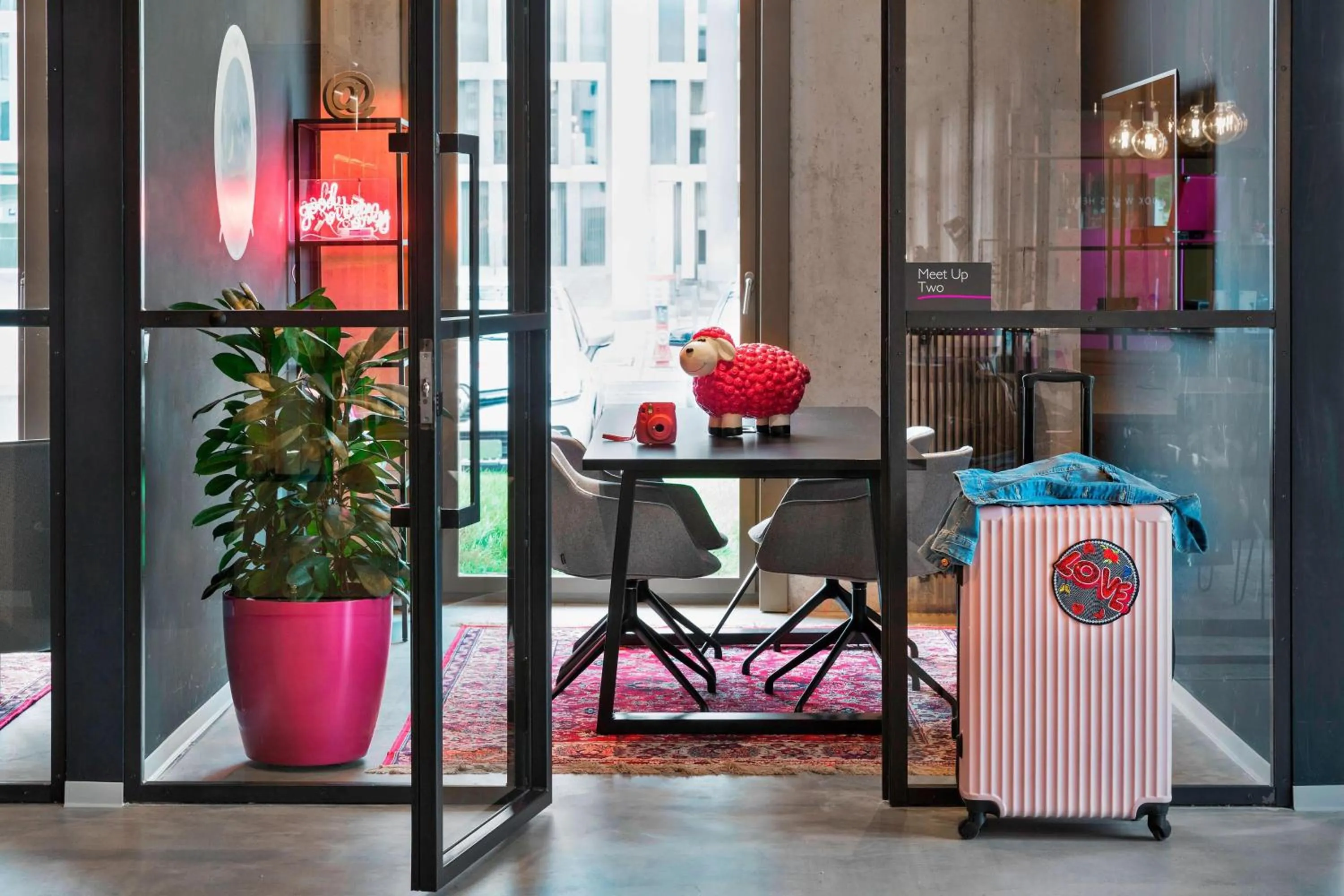 Meeting/conference room in Moxy Darmstadt