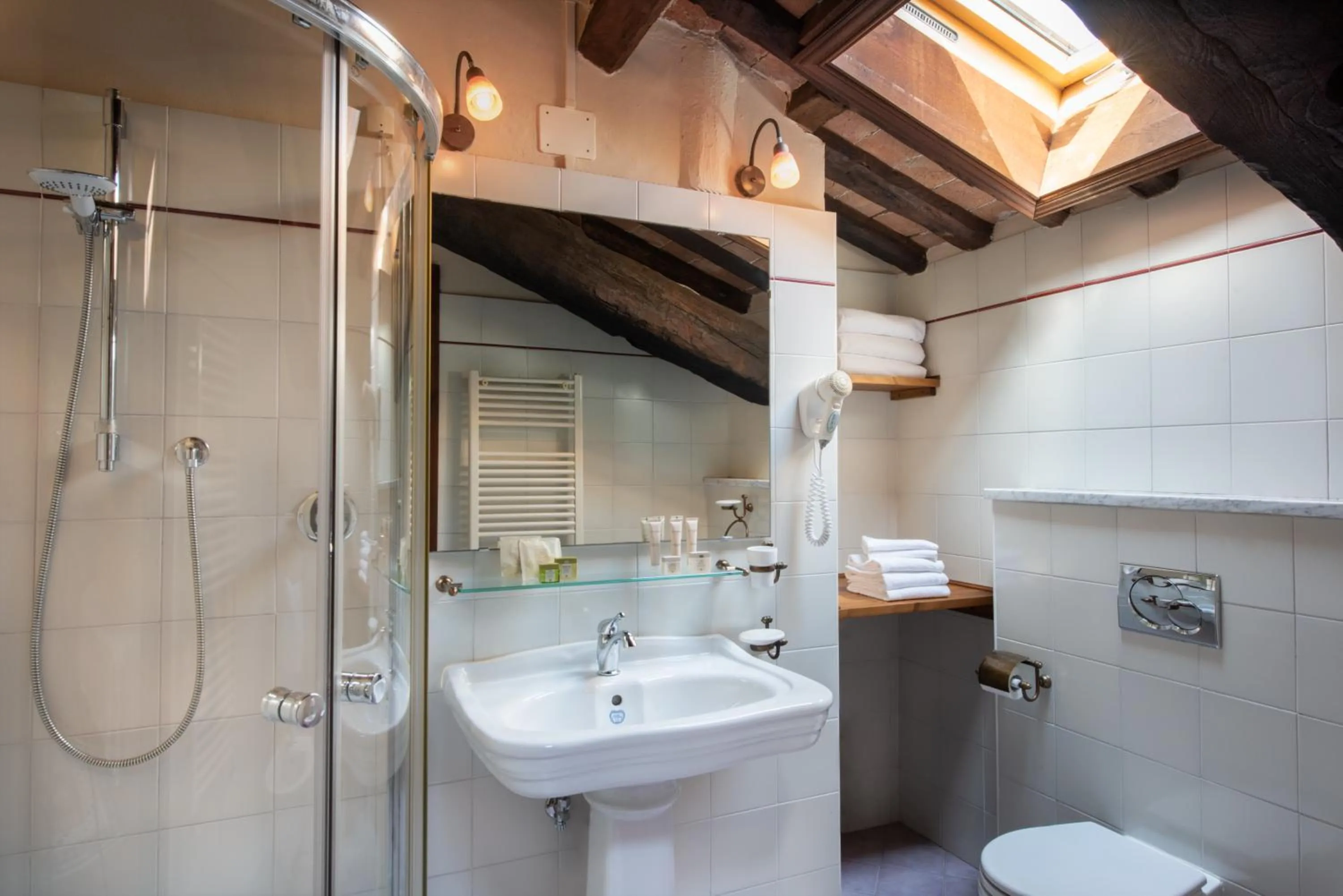 Bathroom in Hotel Villa Rinascimento