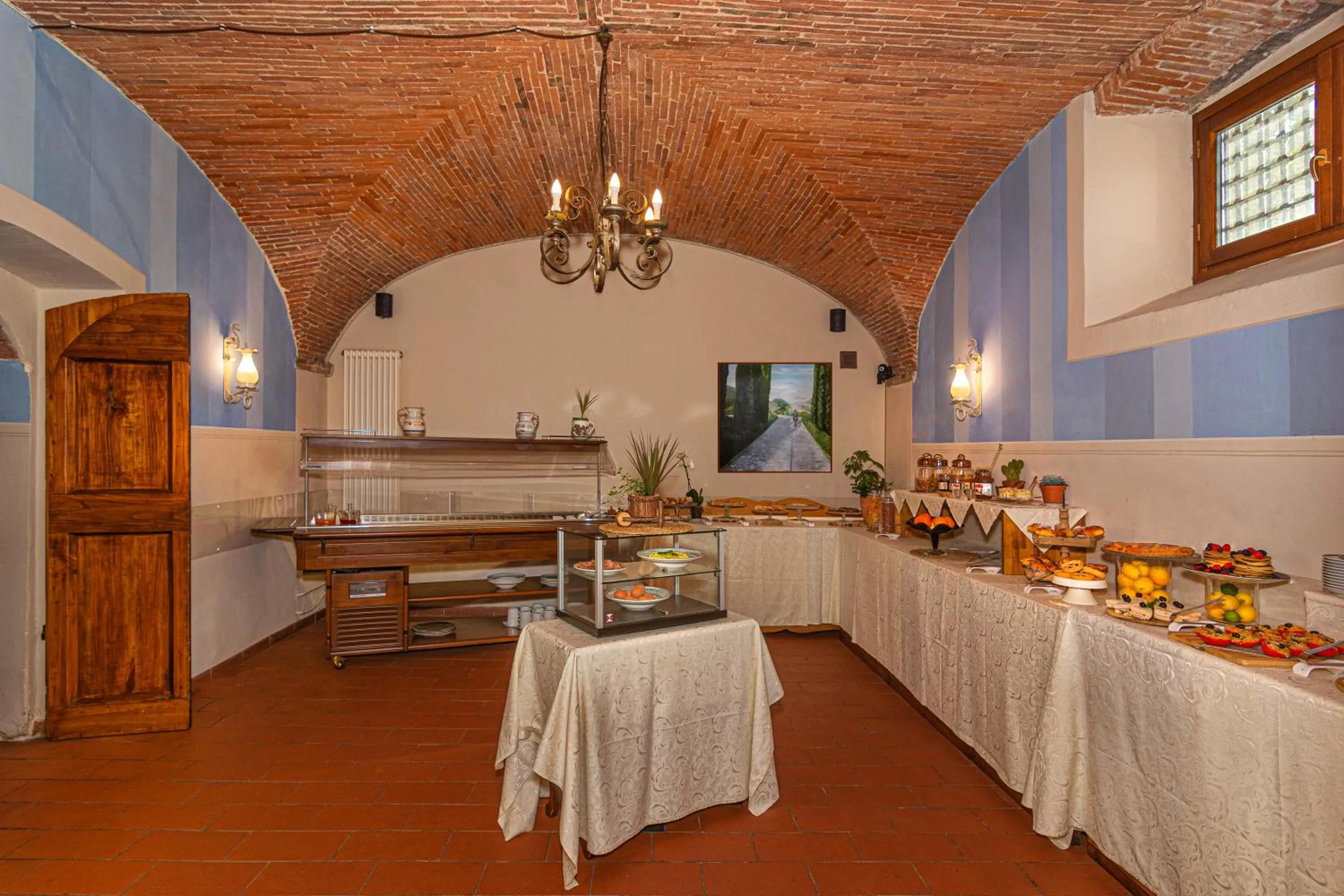 Buffet breakfast in Hotel Villa Rinascimento