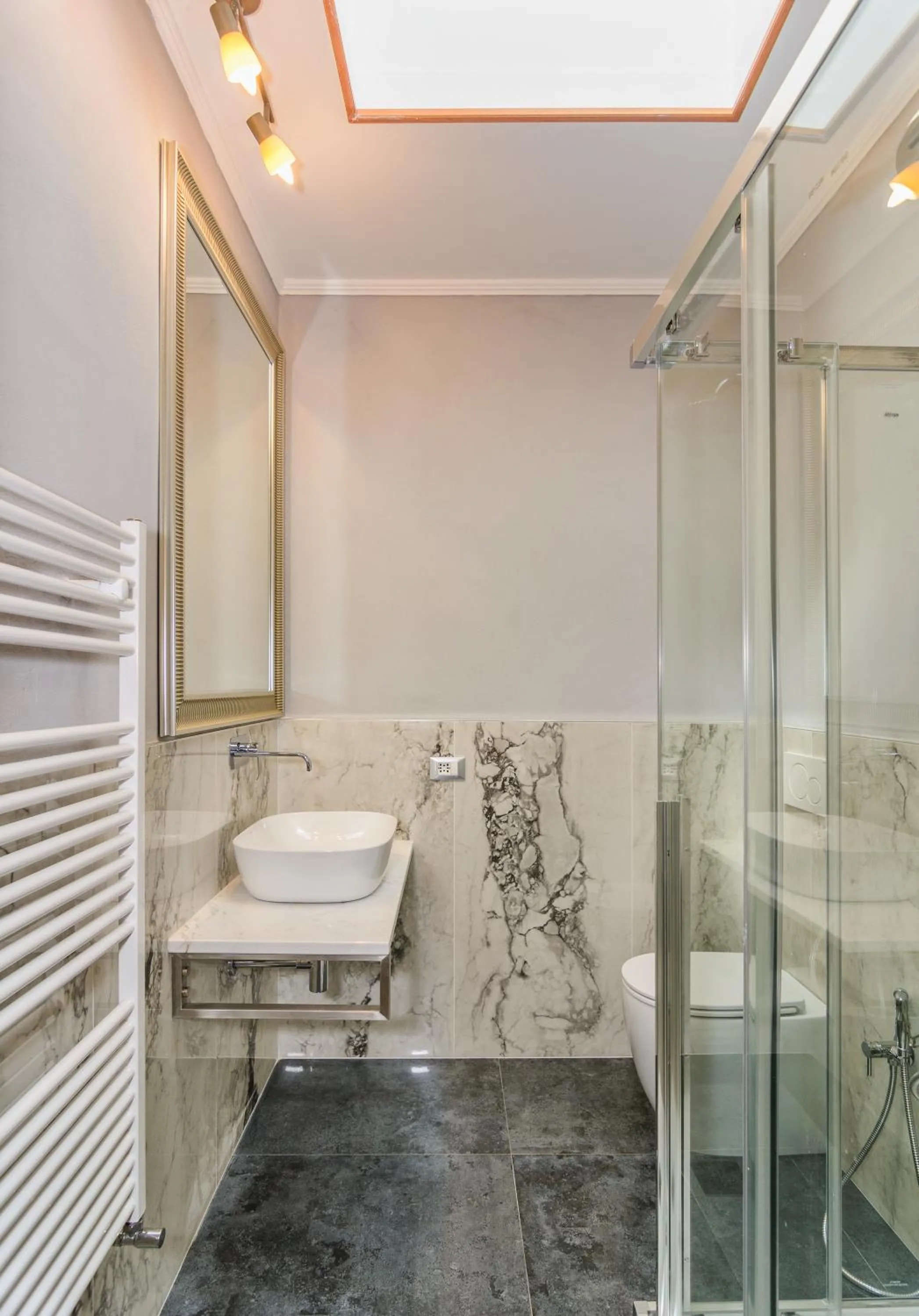 Bathroom in Hotel Villa Rinascimento