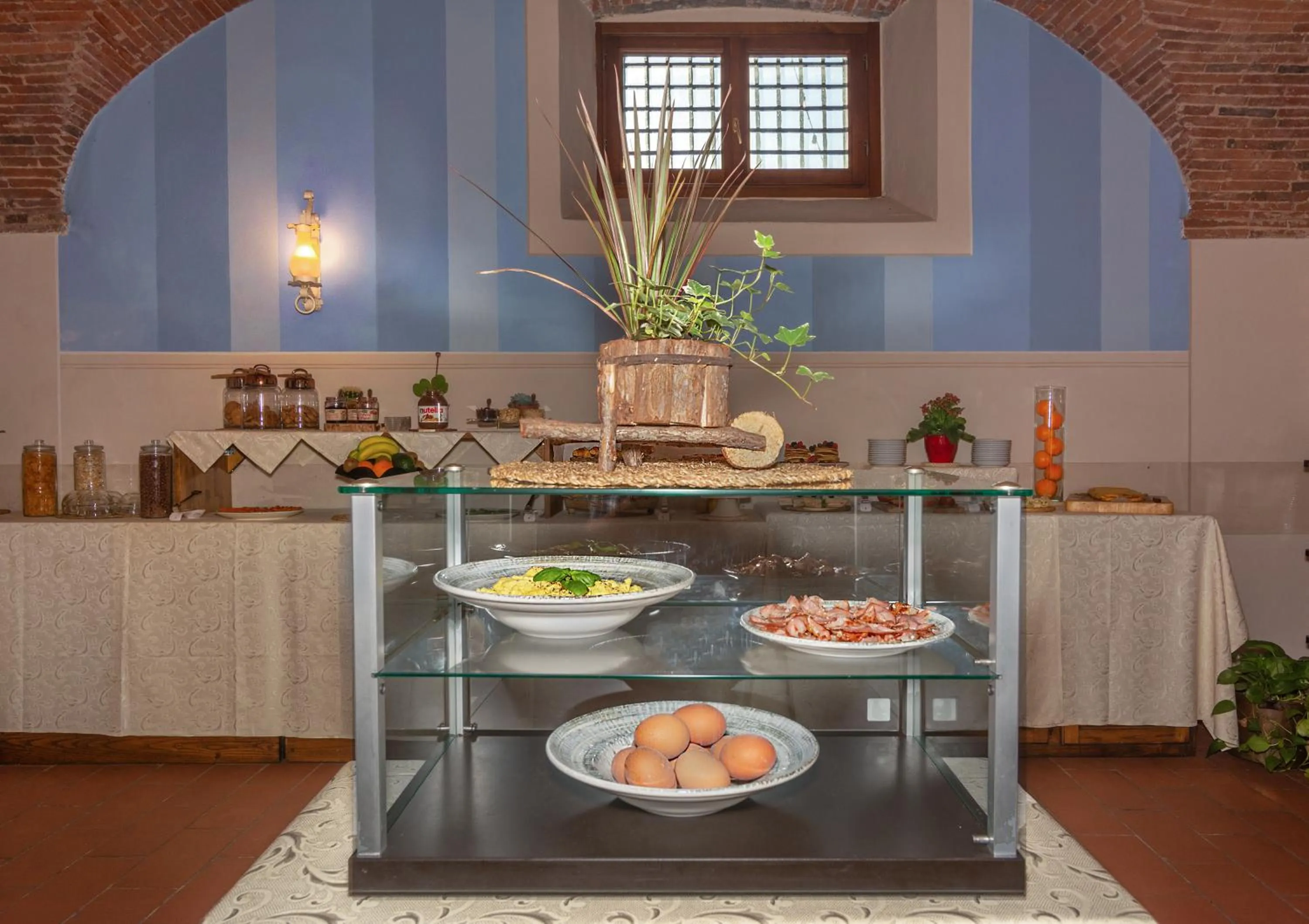 Buffet breakfast in Hotel Villa Rinascimento