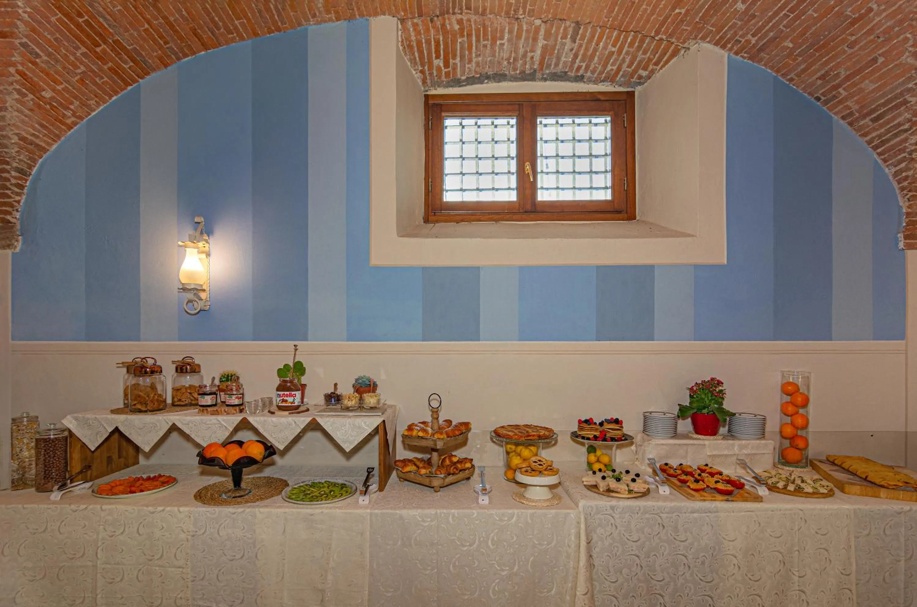 Buffet breakfast in Hotel Villa Rinascimento