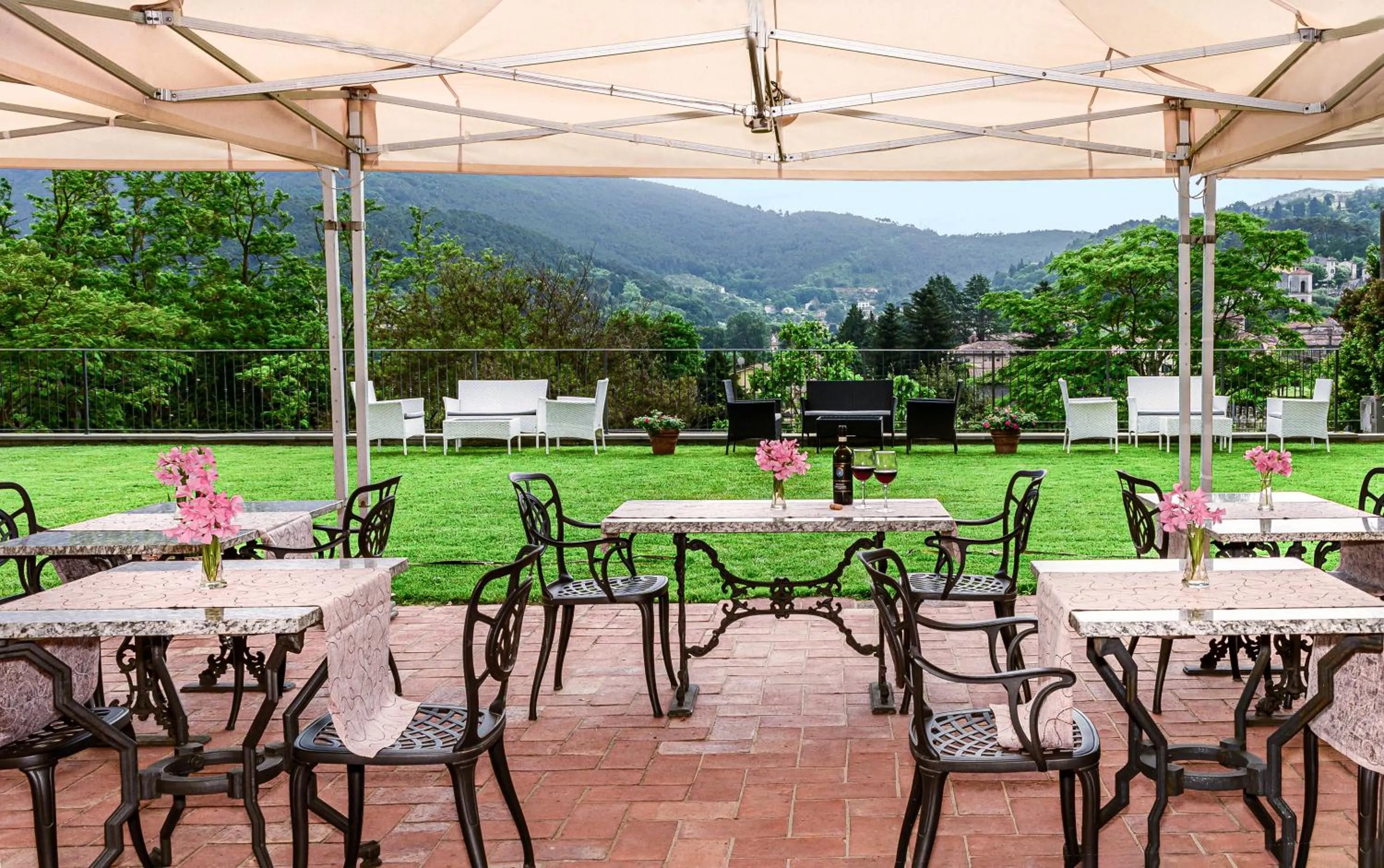 Balcony/Terrace in Hotel Villa Rinascimento