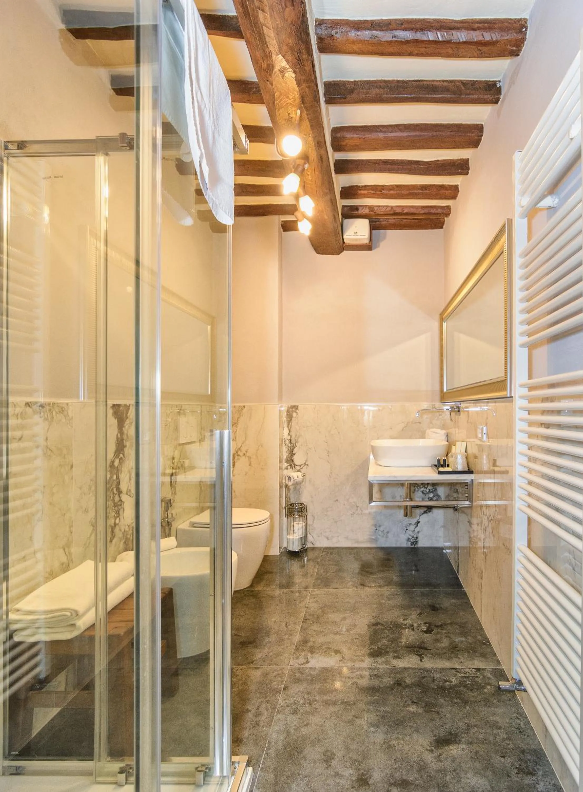 Bathroom in Hotel Villa Rinascimento