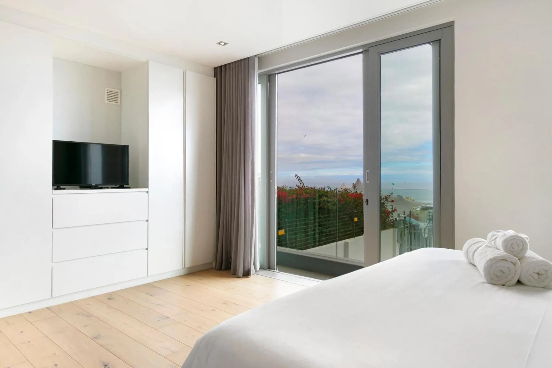 Bedroom in Elements Luxury Suites by Totalstay