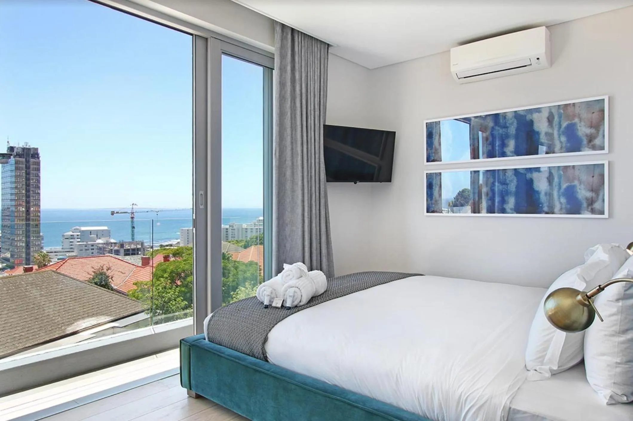 Photo of the whole room in Elements Luxury Suites by Totalstay