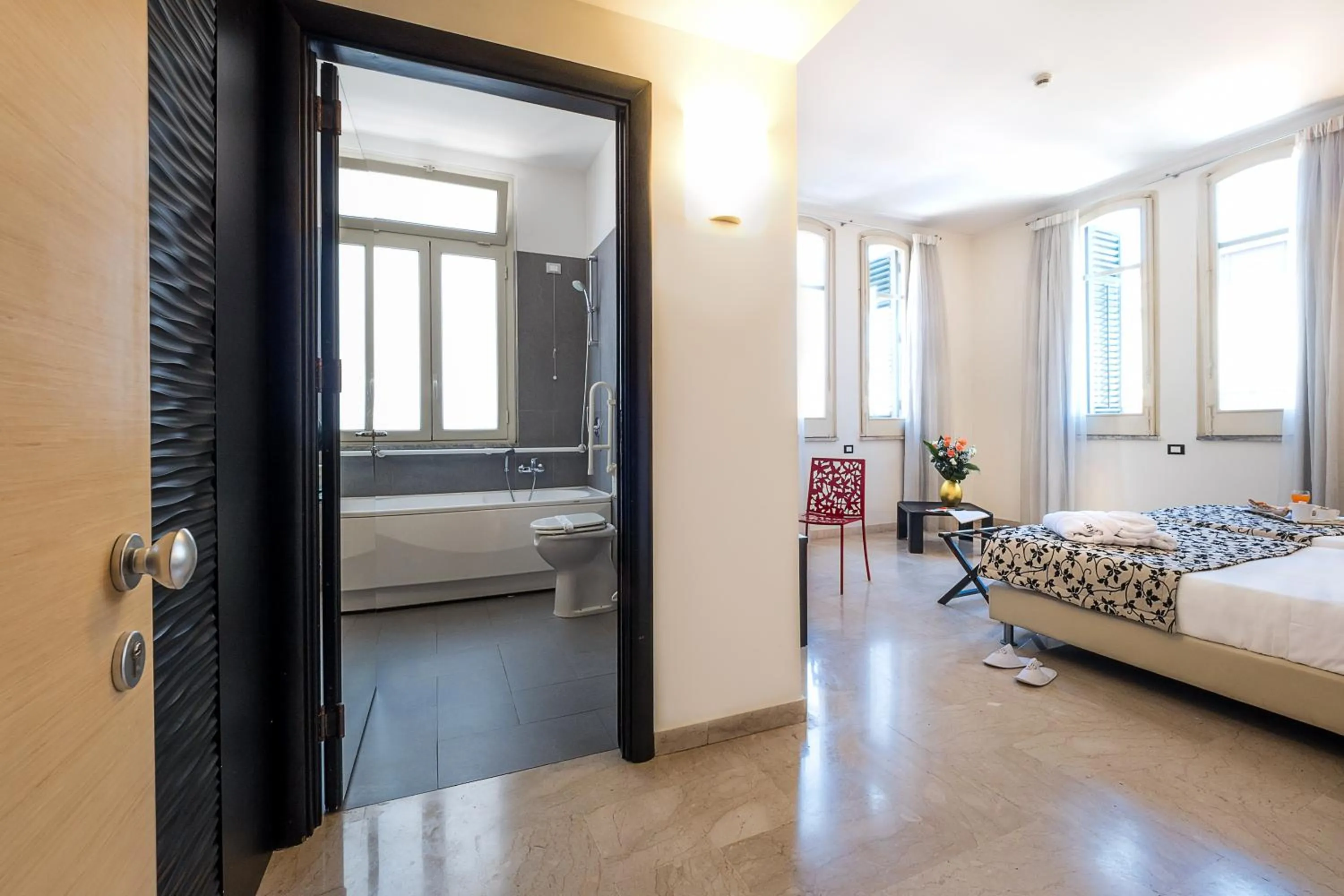 Bedroom, Bed in Hotel Garibaldi