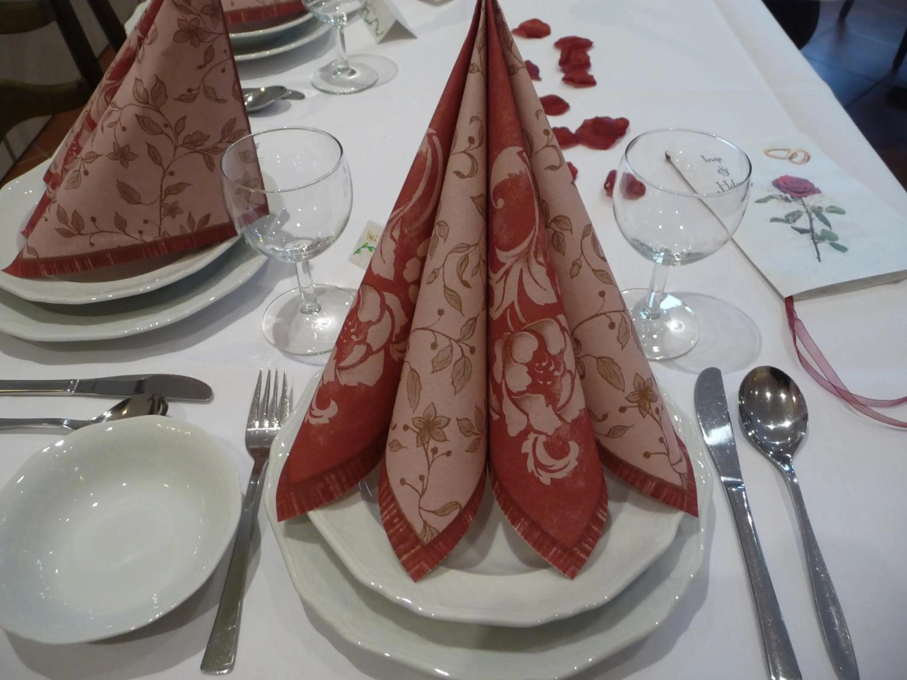 Restaurant/places to eat in Hotel Up de Birke