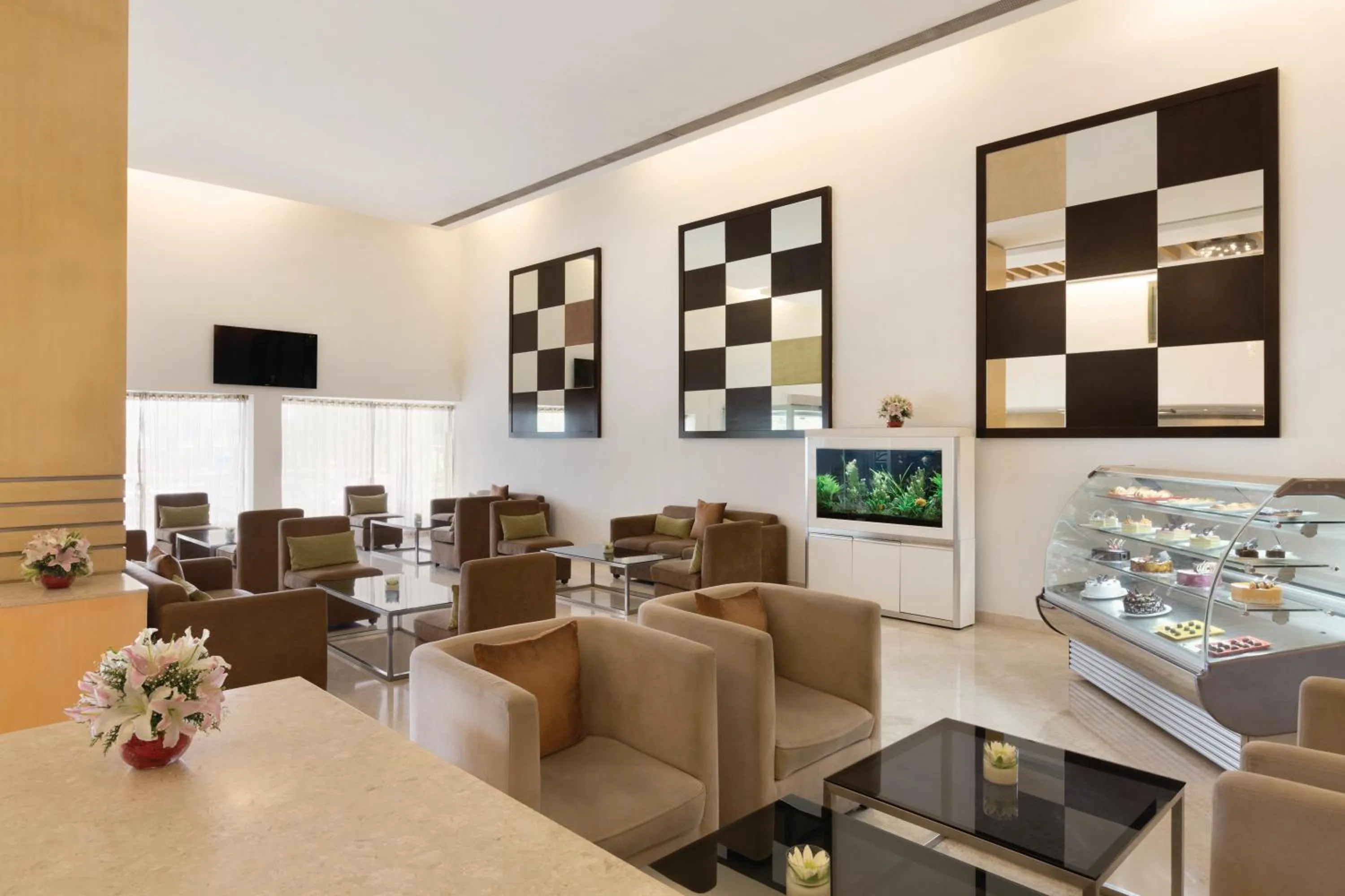 Restaurant/places to eat in Ramada by Wyndham Chennai Egmore