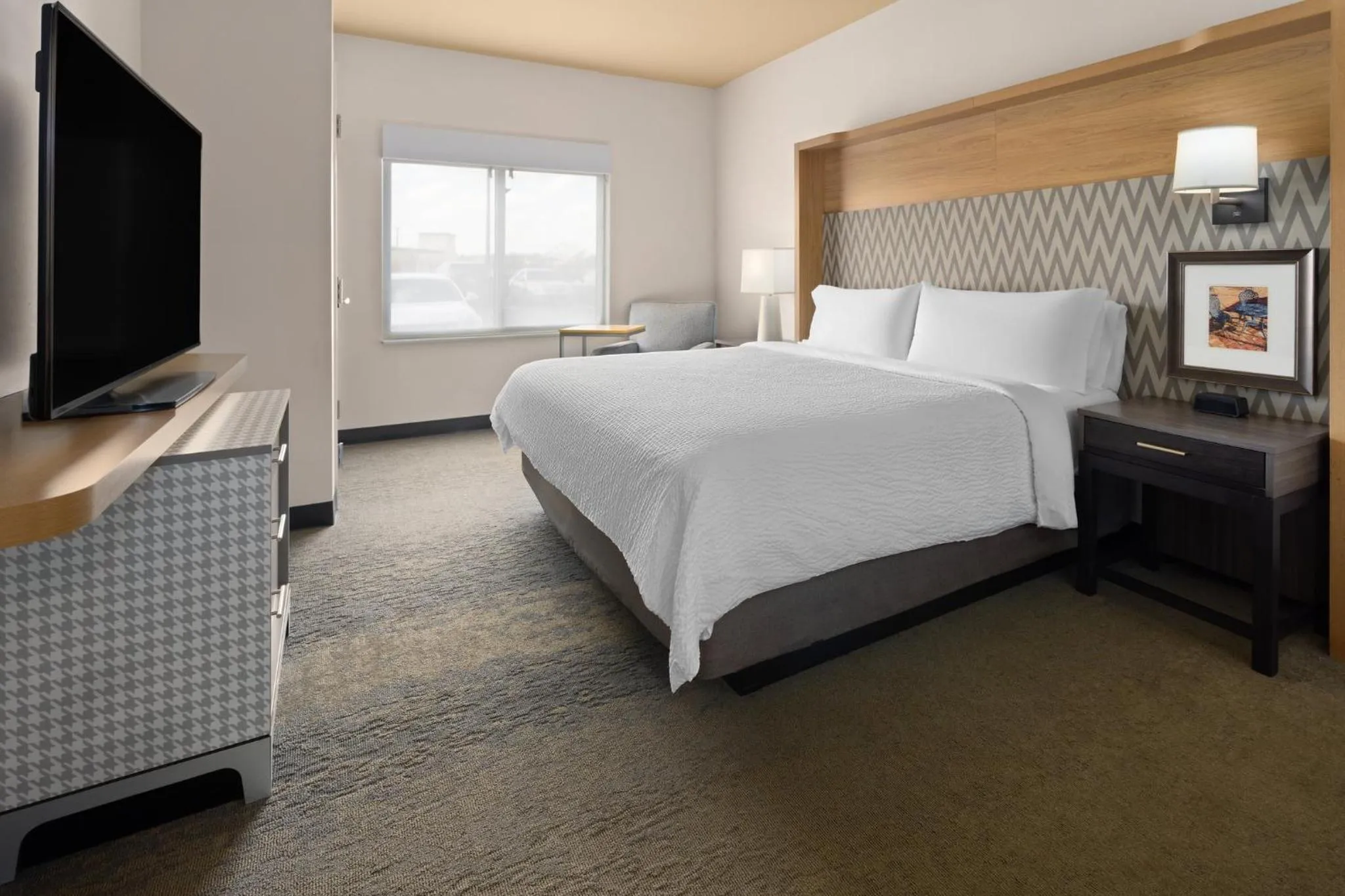 Photo of the whole room, Bed in Holiday Inn & Suites - Savannah Airport - Pooler by IHG