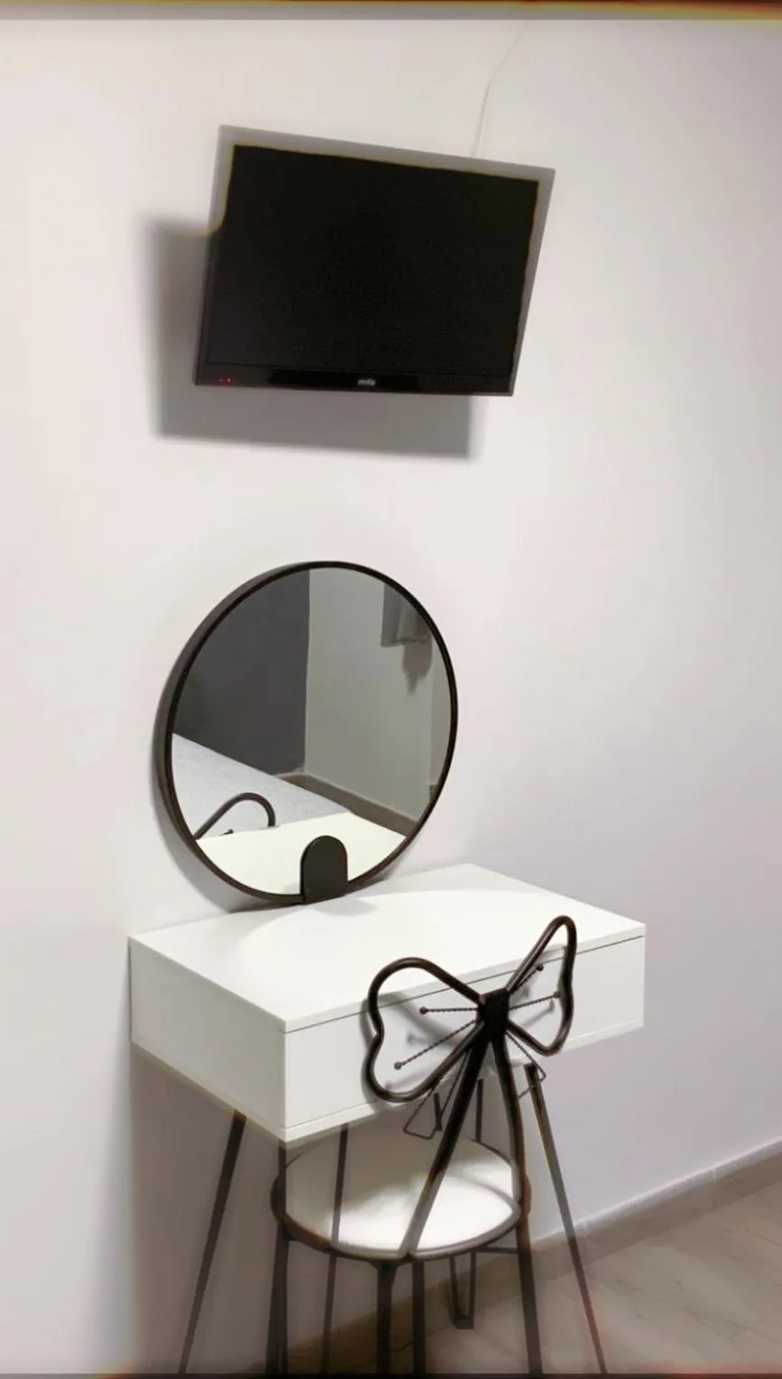 Decorative detail in Babyface