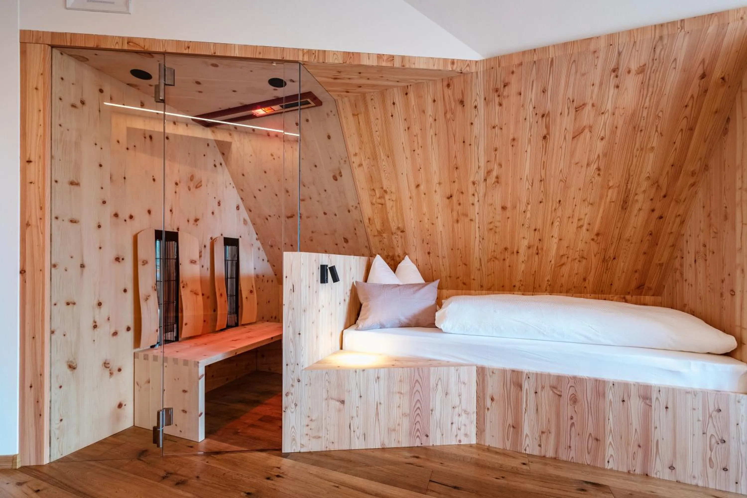 Bed in Oberhauser Hütte Rodenecker - Lüsner Alm