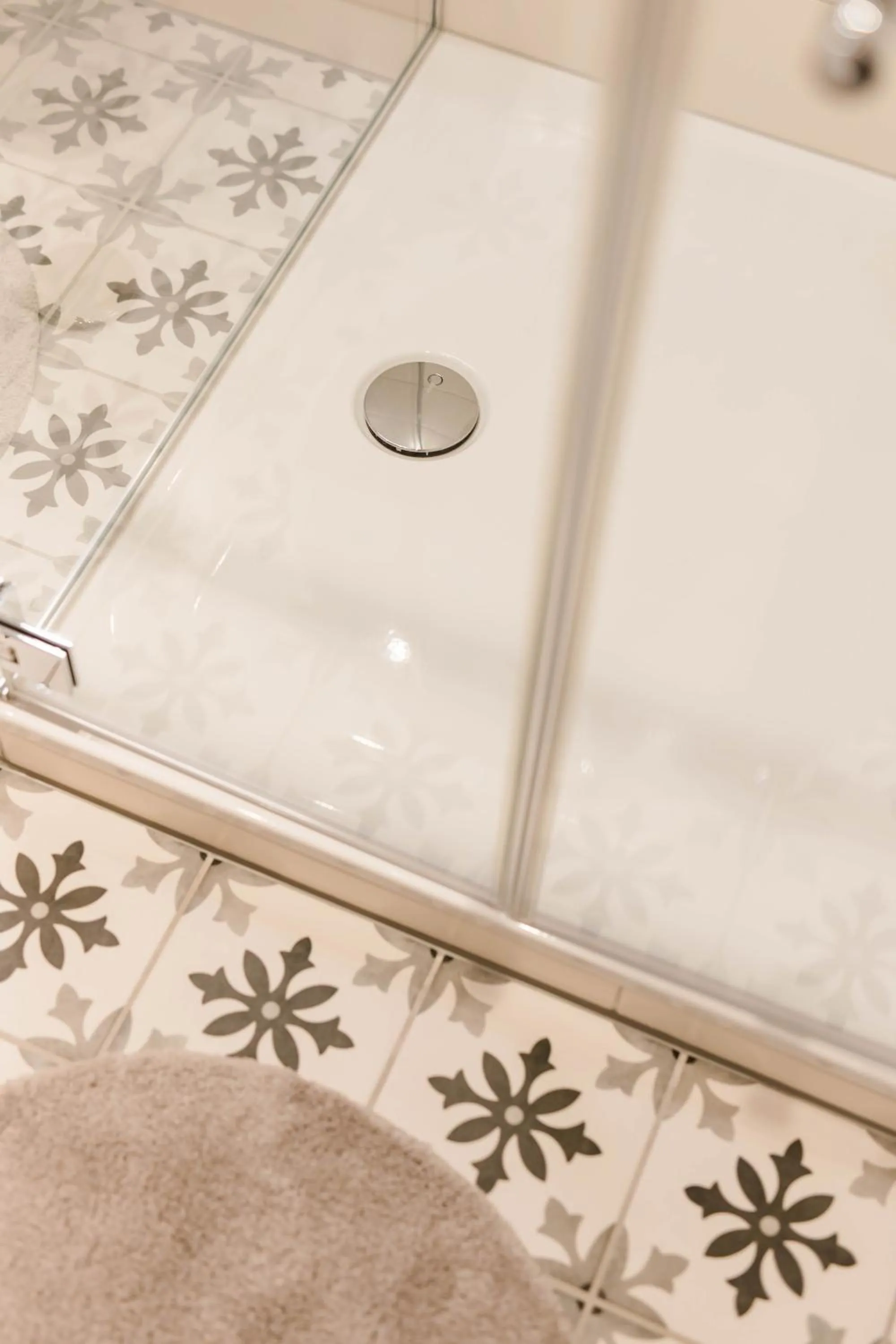 Shower in Stadthotel Freilassing