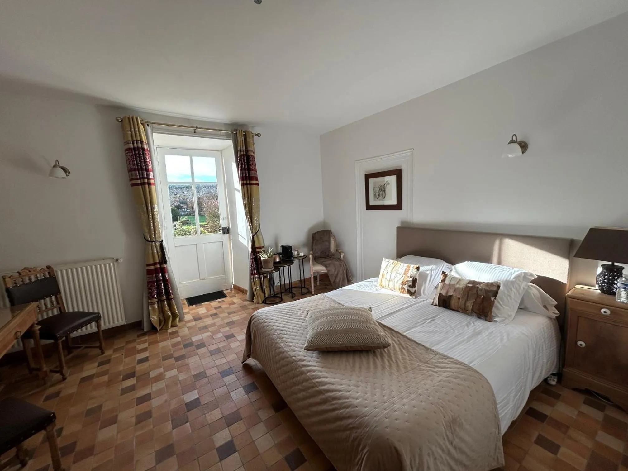 Bed in Le Vieux Chateau