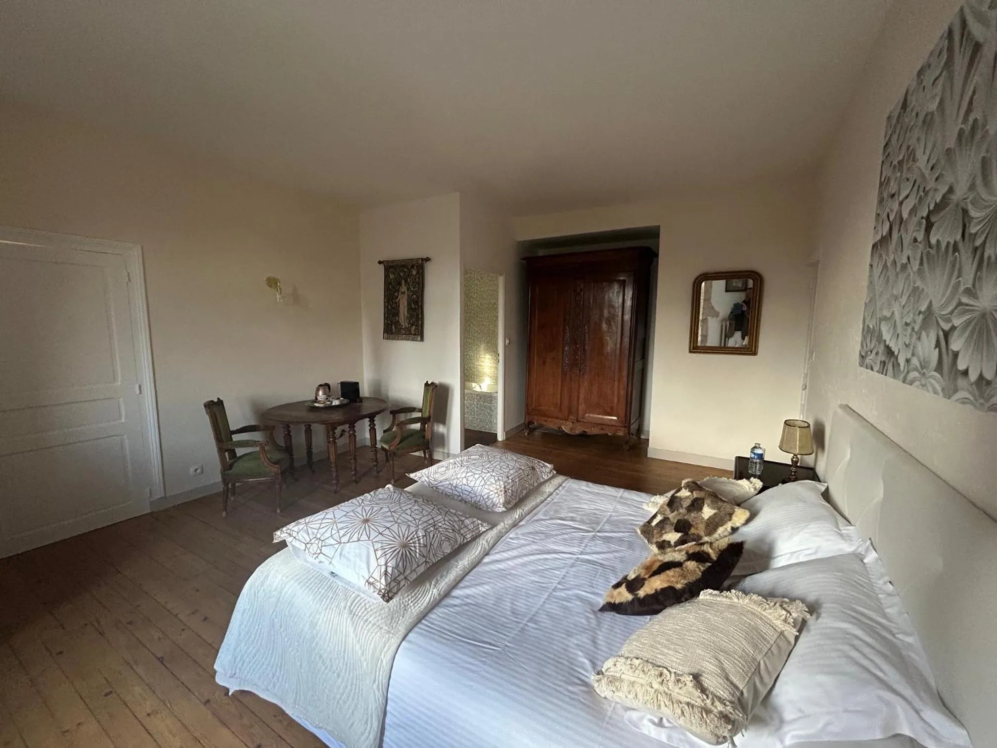 Bed in Le Vieux Chateau