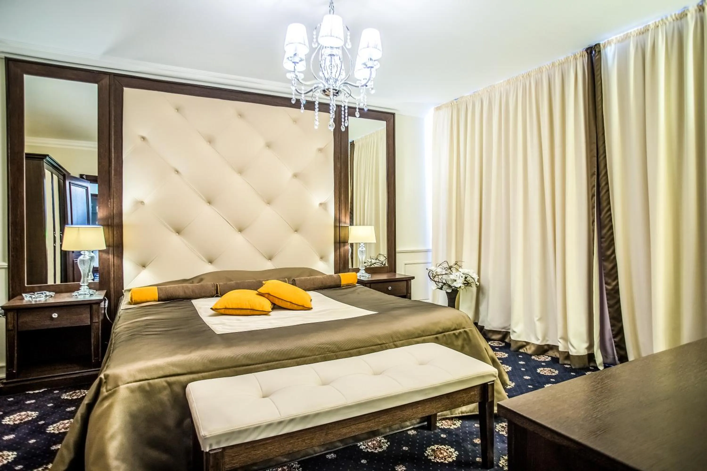 Photo of the whole room, Bed in Hotel Palace Marina Dinevi