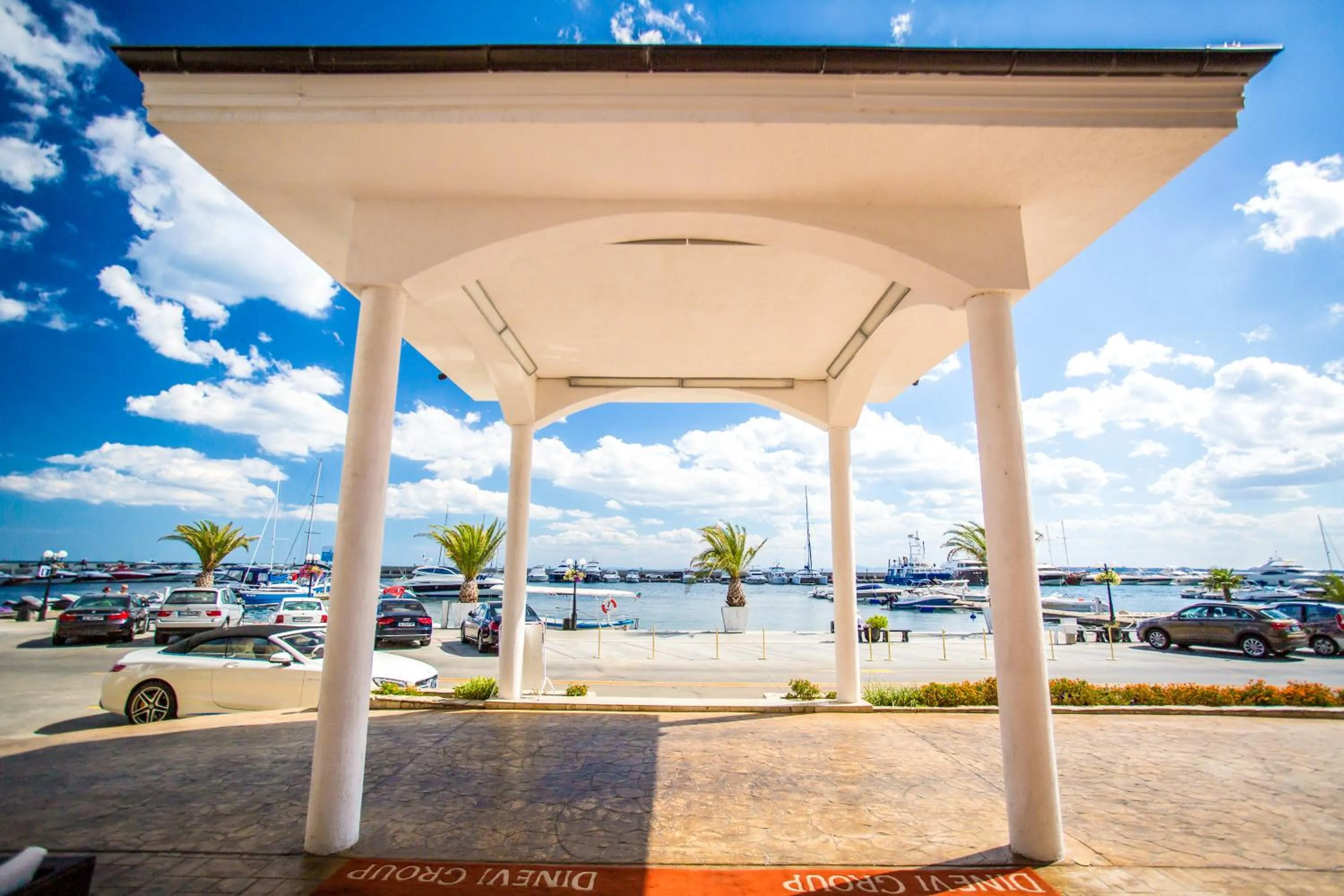 Day in Hotel Palace Marina Dinevi