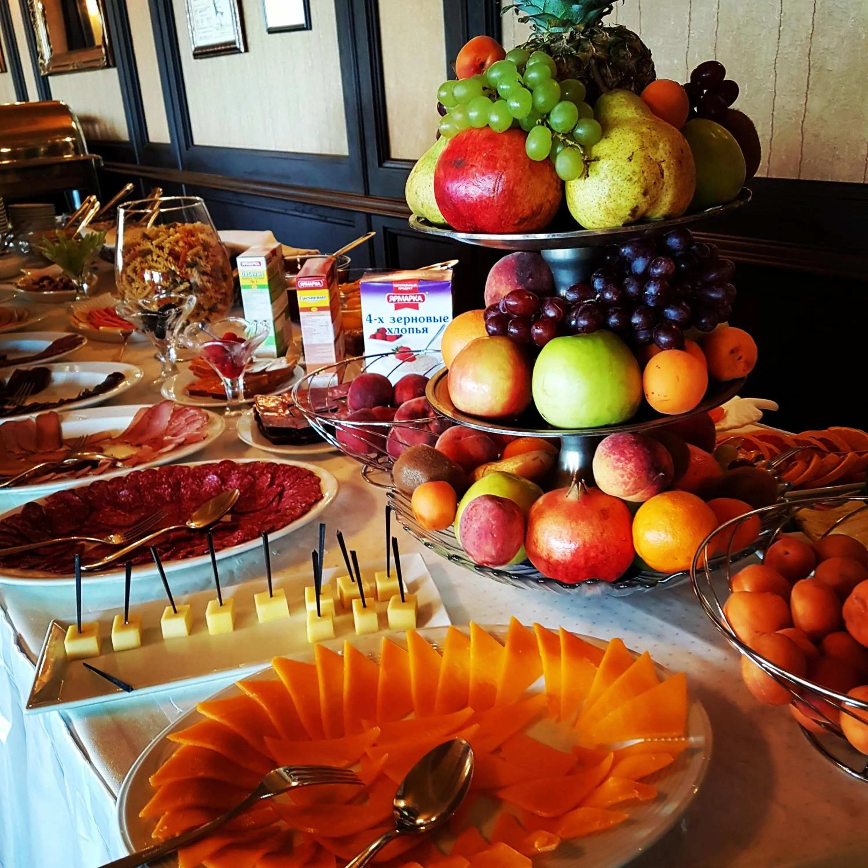 Food and drinks in Hotel Palace Marina Dinevi