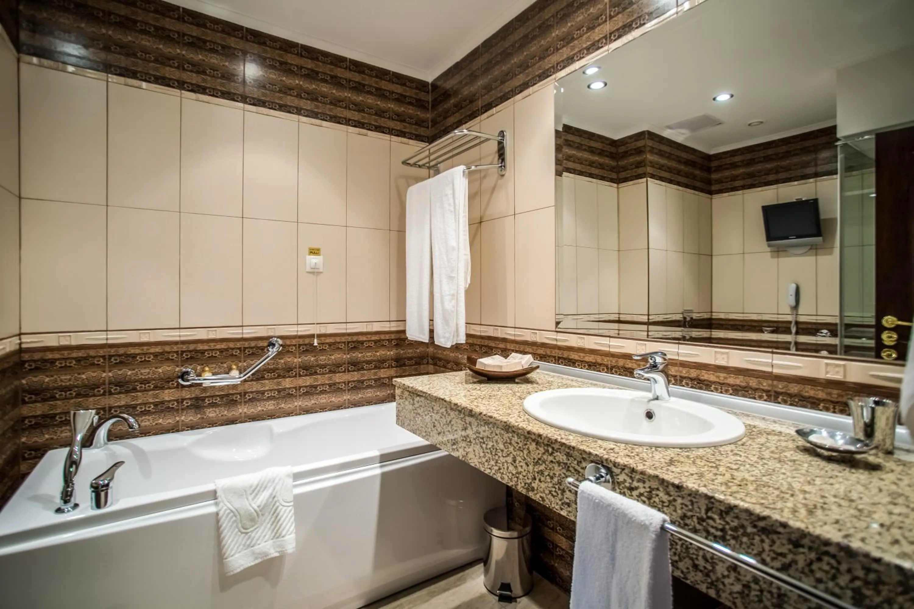 Bathroom in Hotel Palace Marina Dinevi