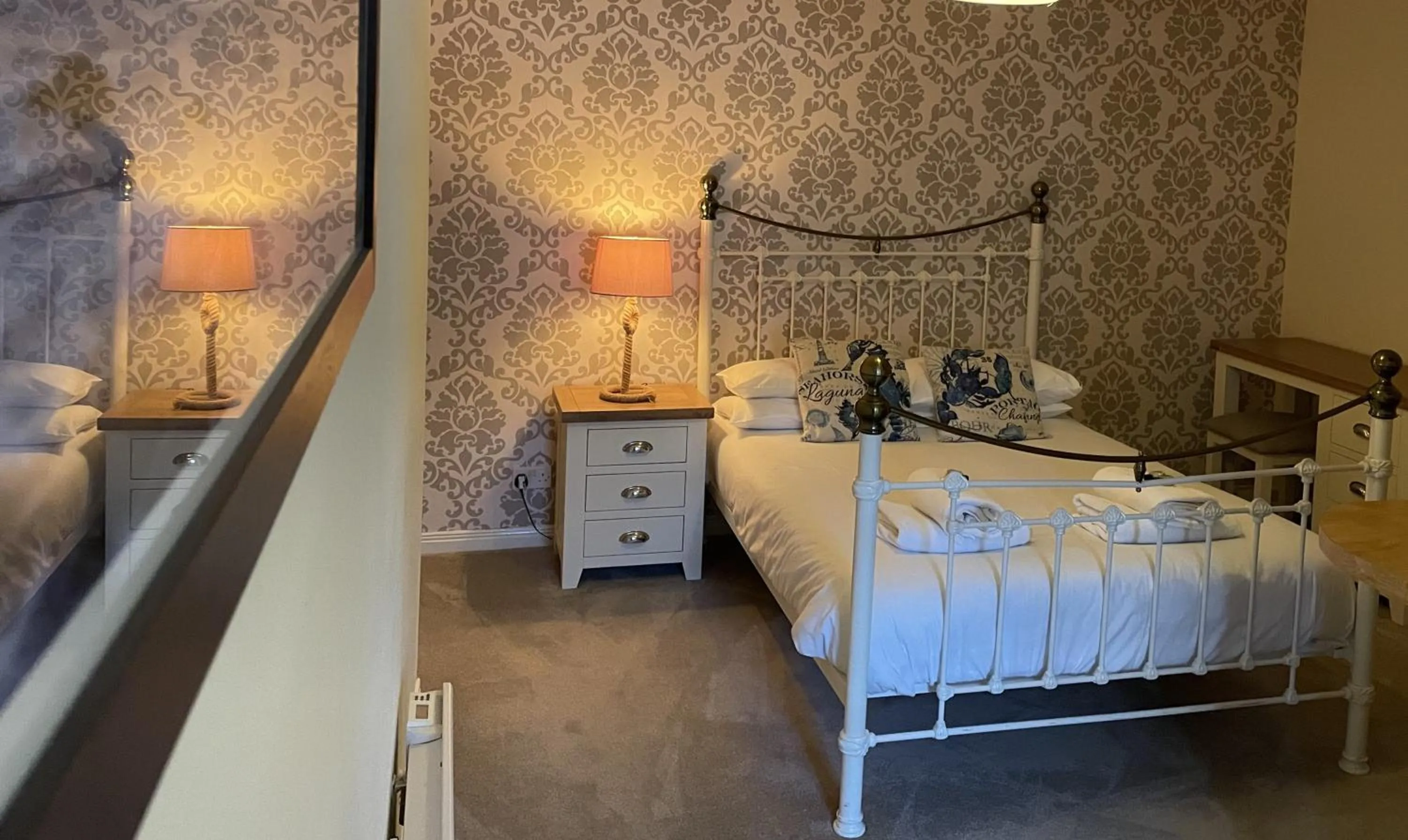 Bed in The Cornishman Inn