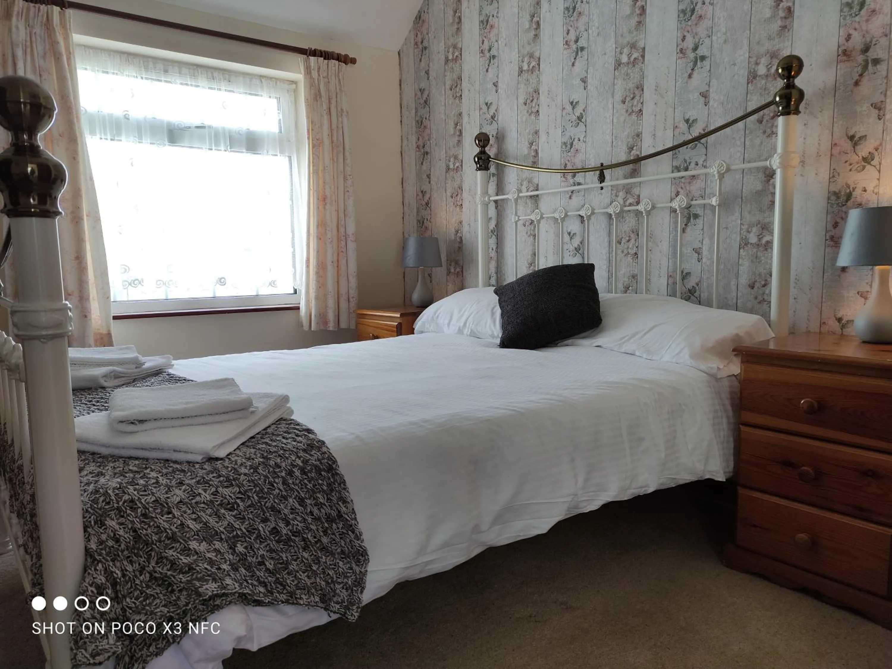 Bed in The Cornishman Inn