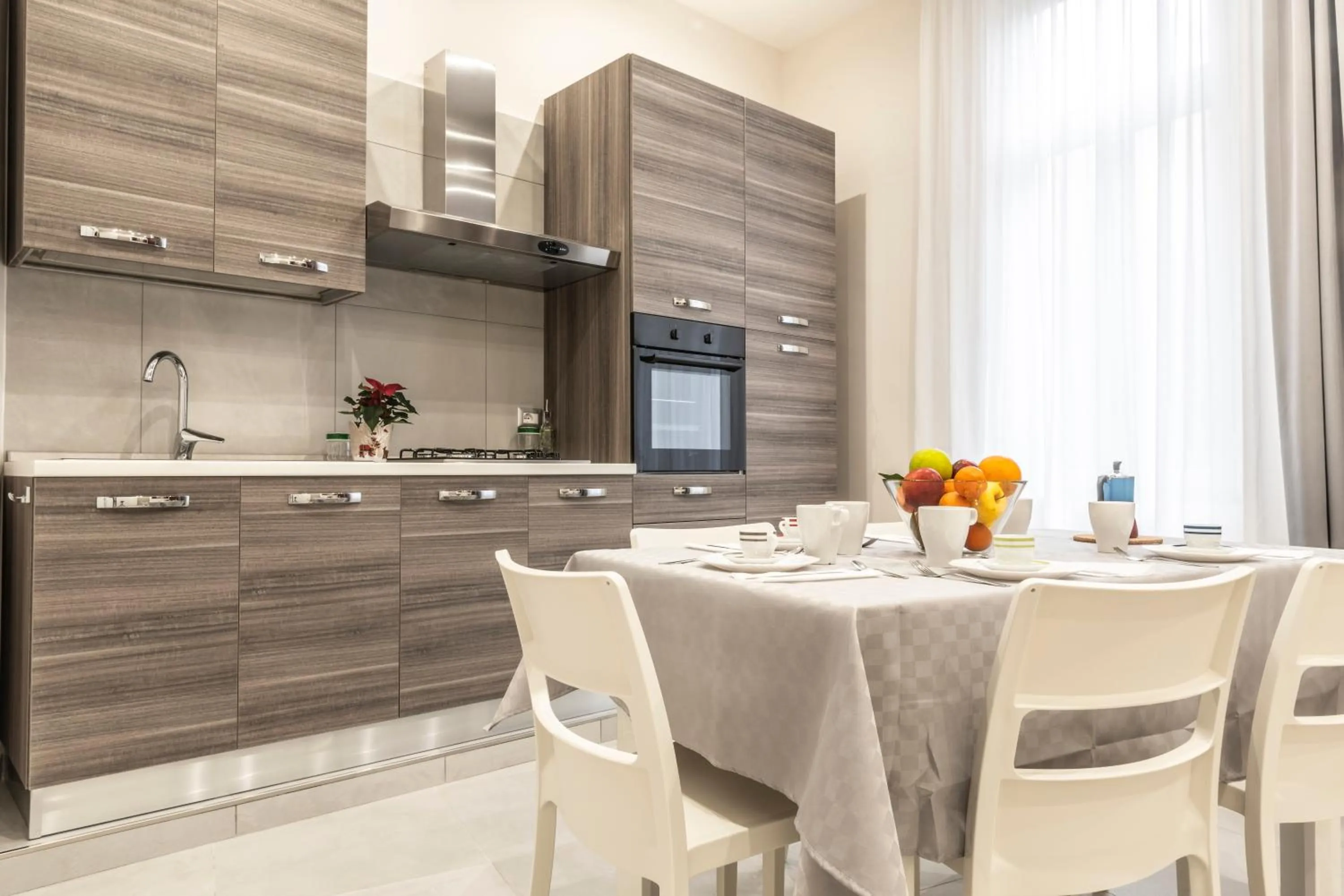 Dining area in La Casina Rossa