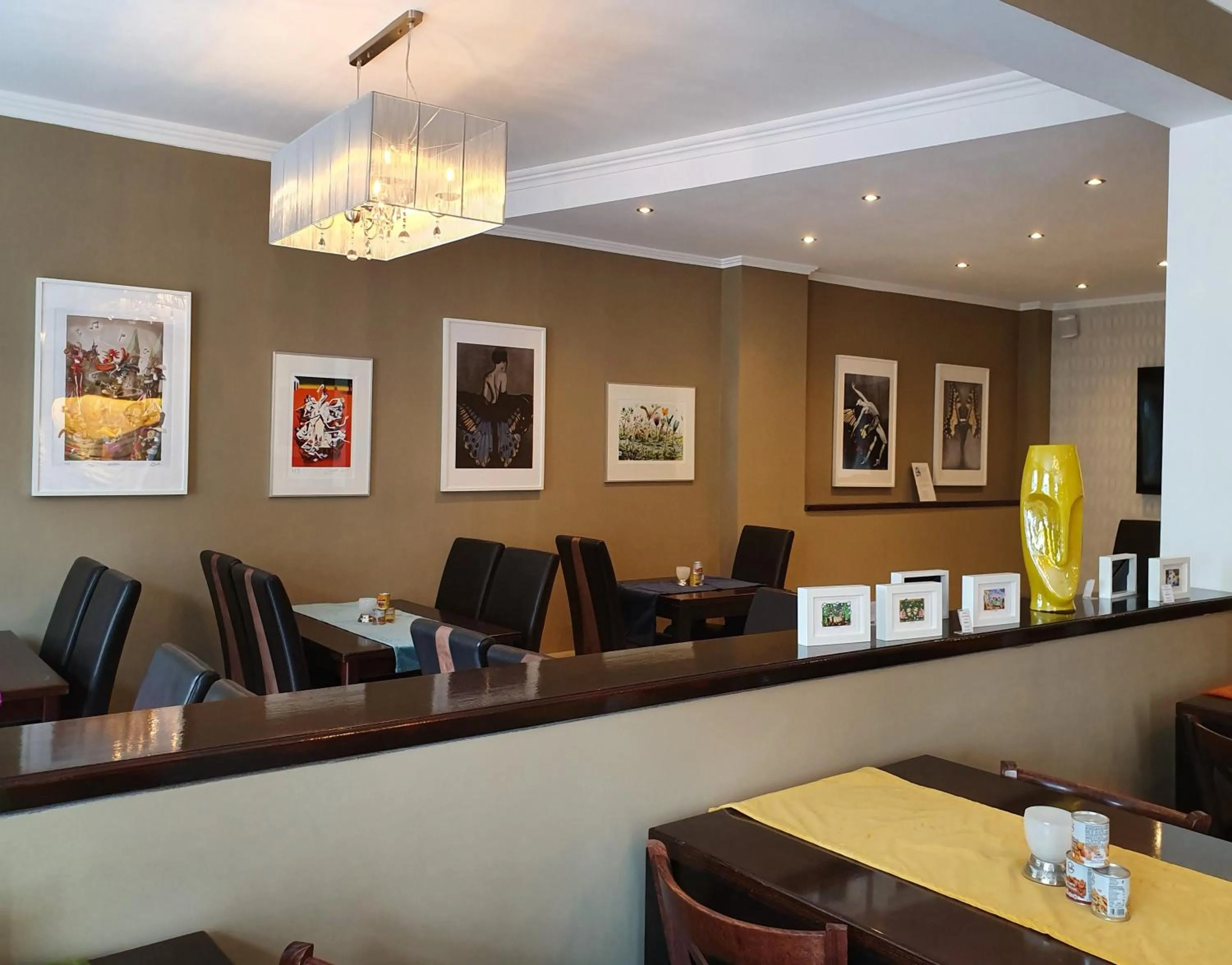 Restaurant/places to eat in Design Apartments Bremen