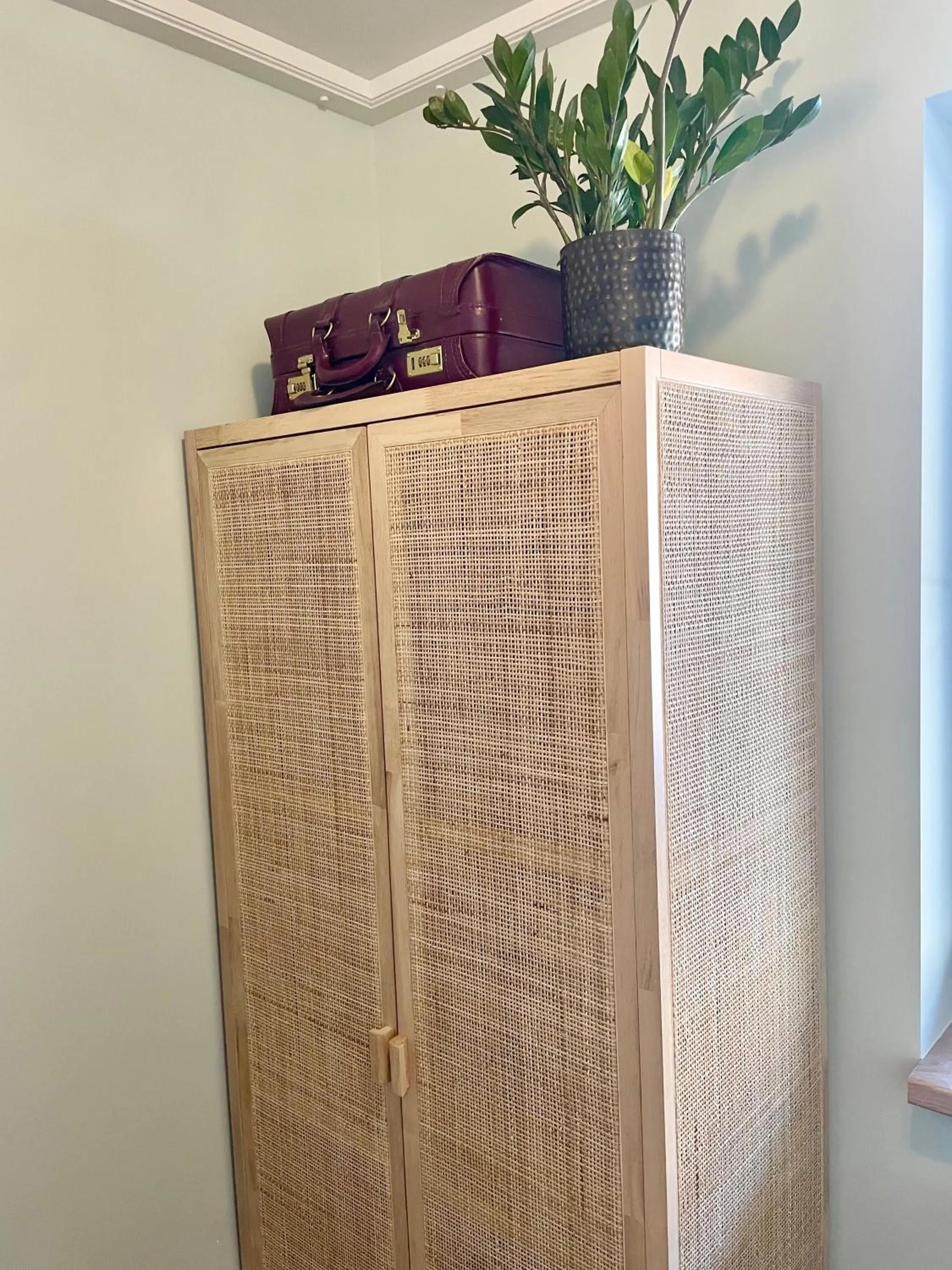 wardrobe in VILLA OXA - Boutique Design Hotel