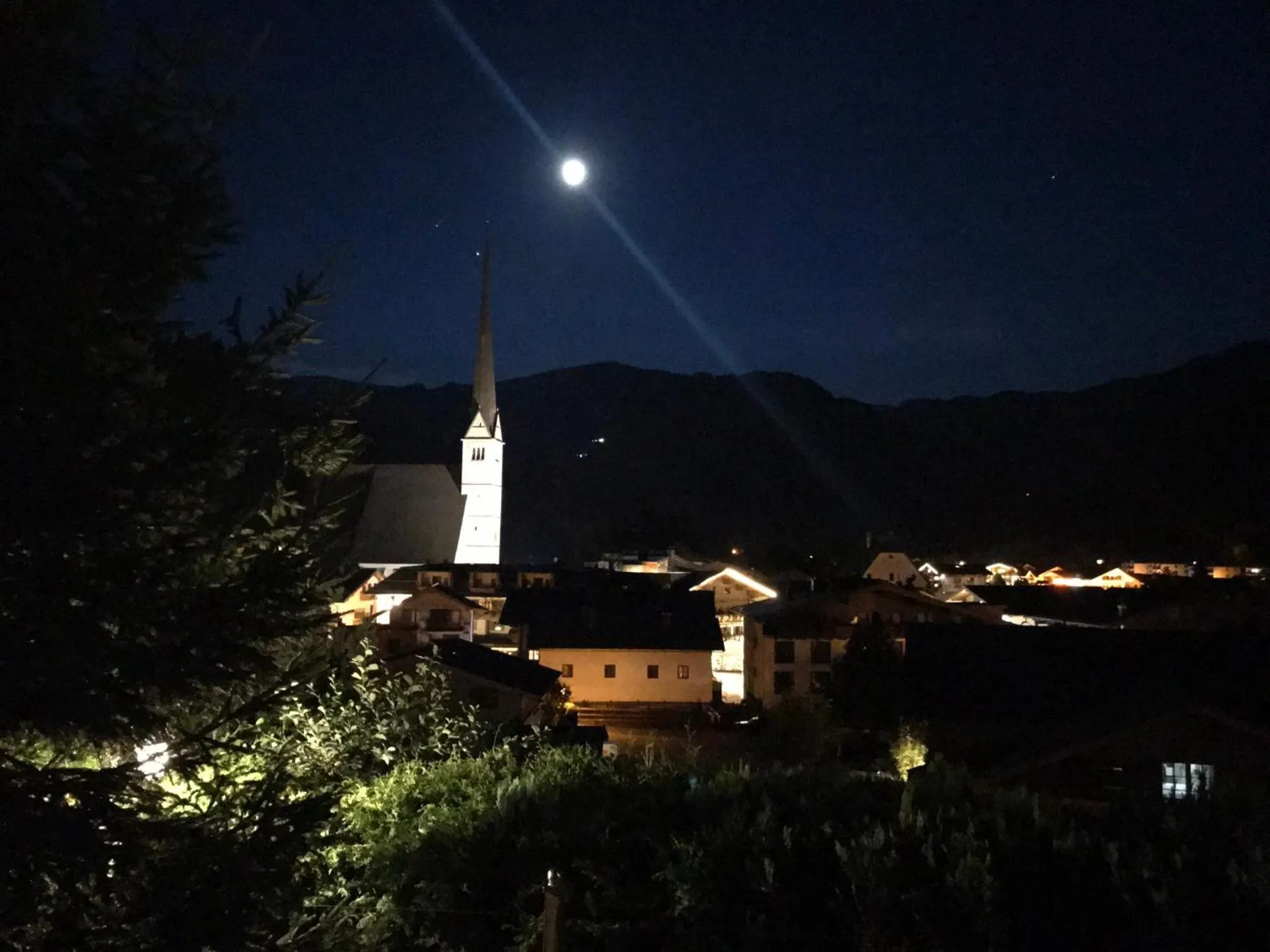 Restaurant/places to eat in VILLA OXA - Boutique Design Hotel