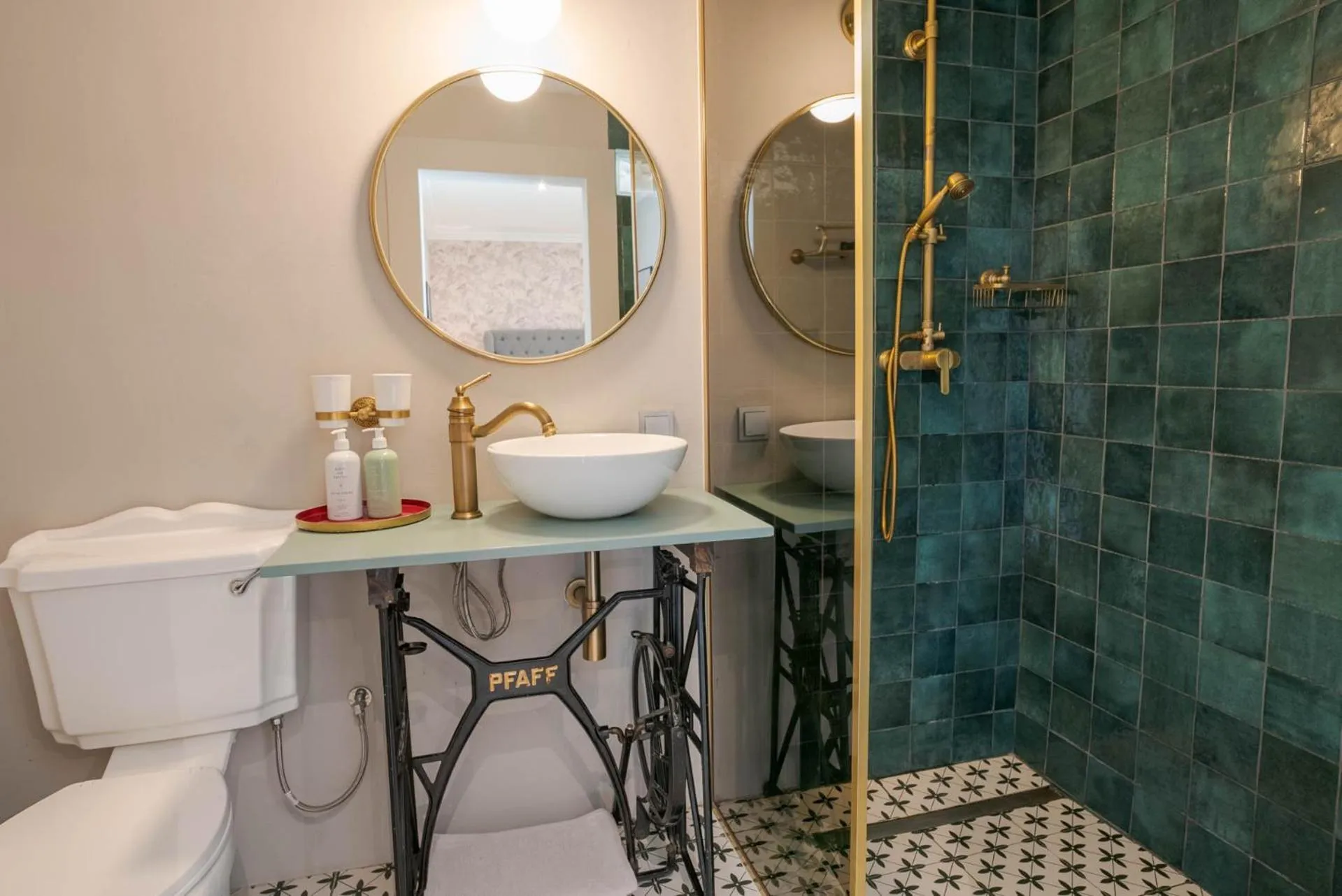 Shower in VILLA OXA - Boutique Design Hotel