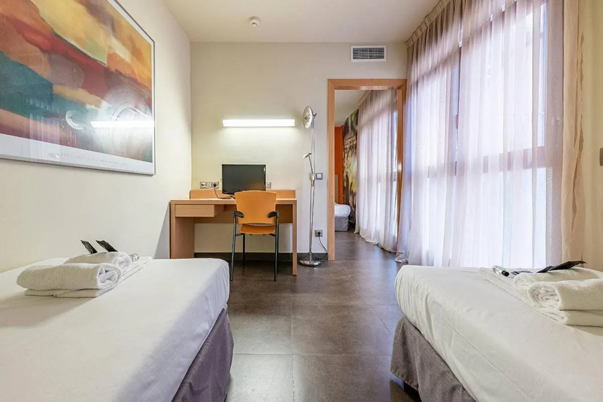 Bed in Hotel Pere III El Gran