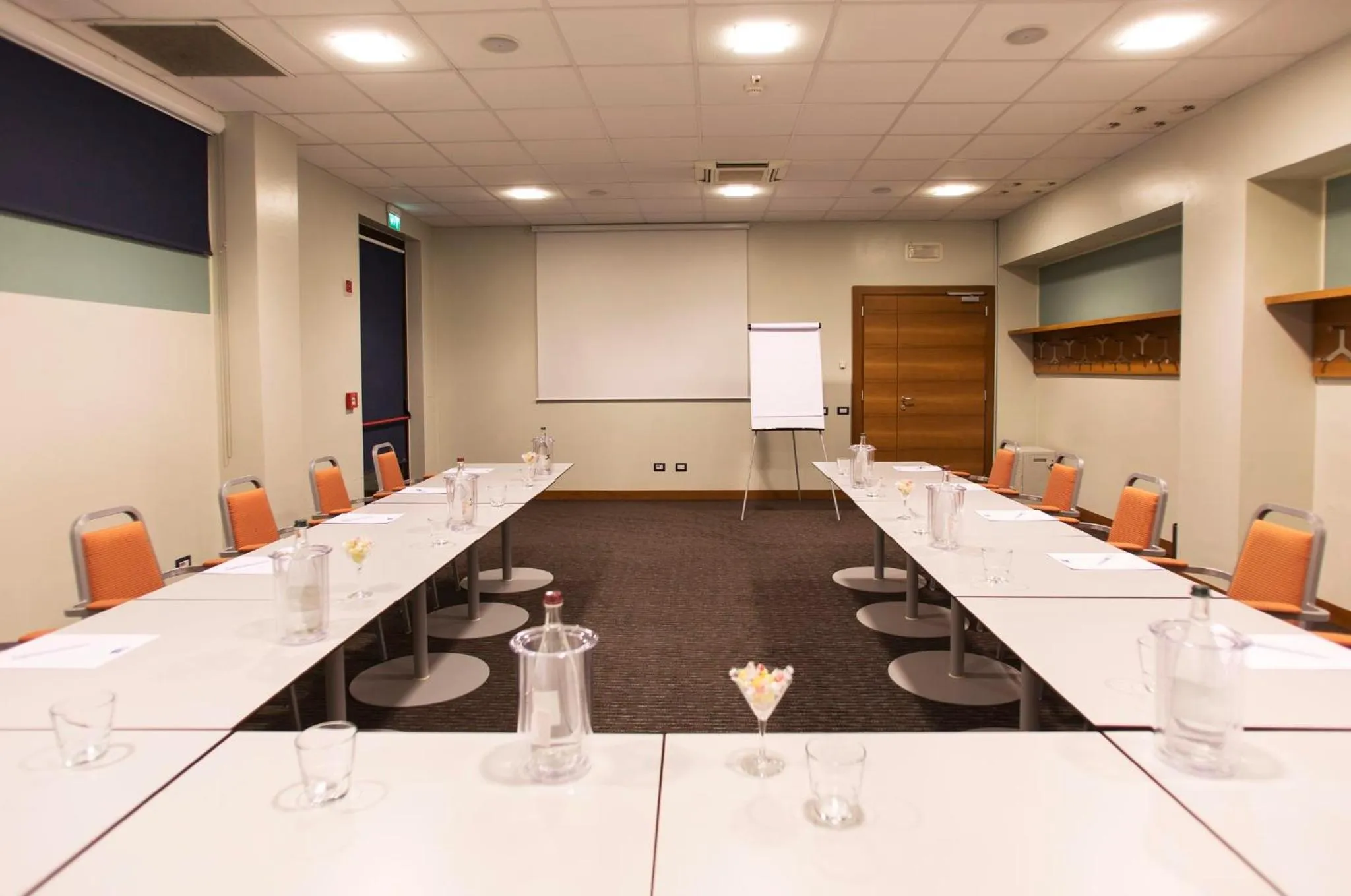 Meeting/conference room in Holiday Inn Express Milan-Malpensa Airport by IHG