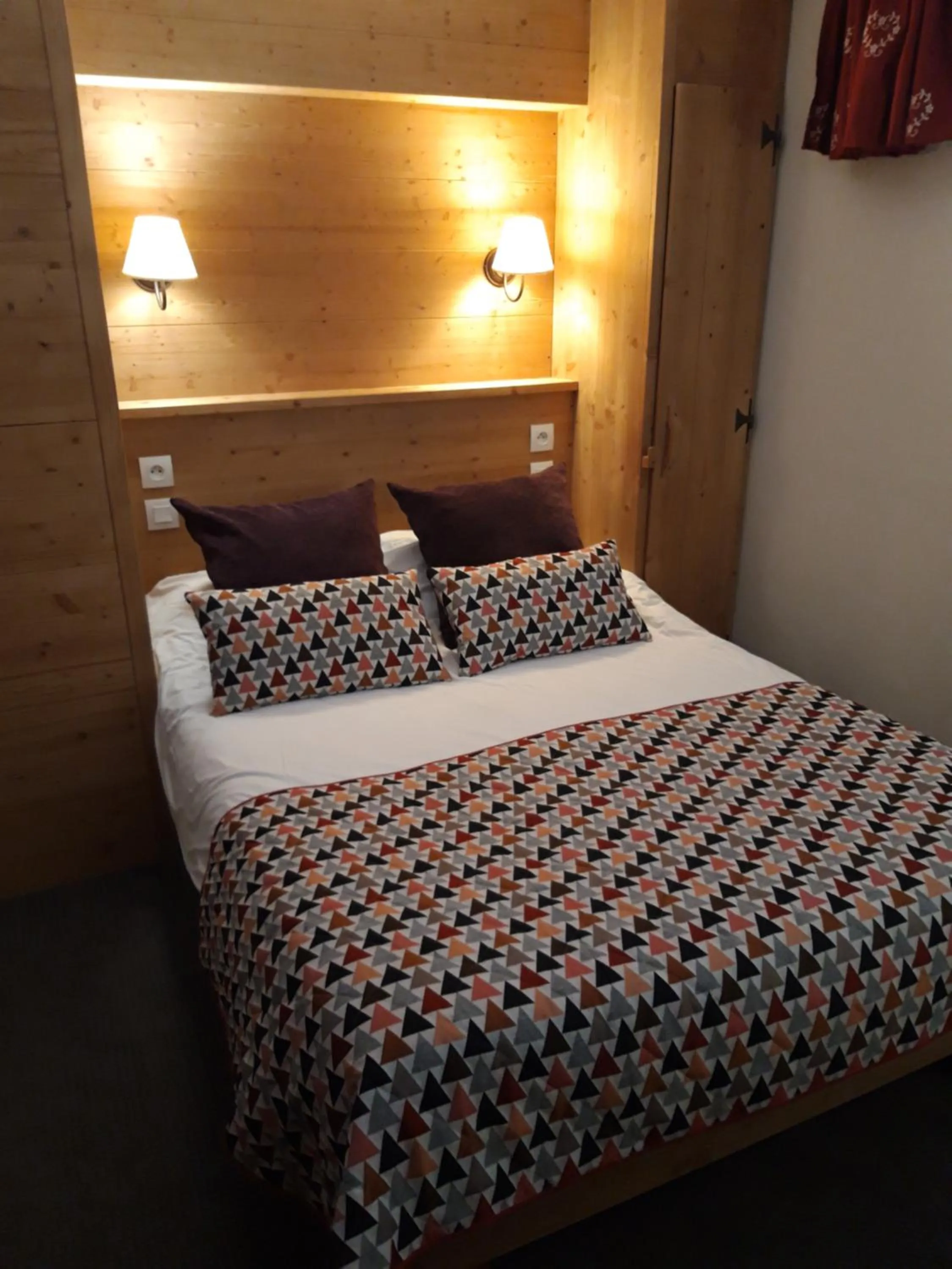 Photo of the whole room, Bed in Résidence Le Chamois d'Or