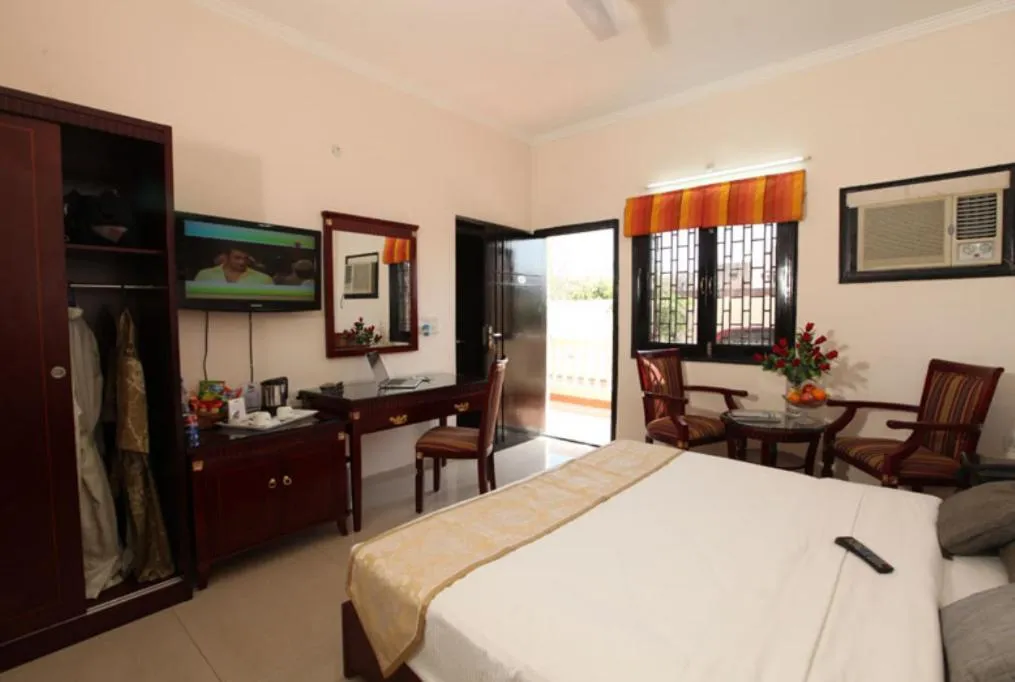 Bedroom in Hotel Kridha Residency - Opposite Prem Mandir Vrindavan
