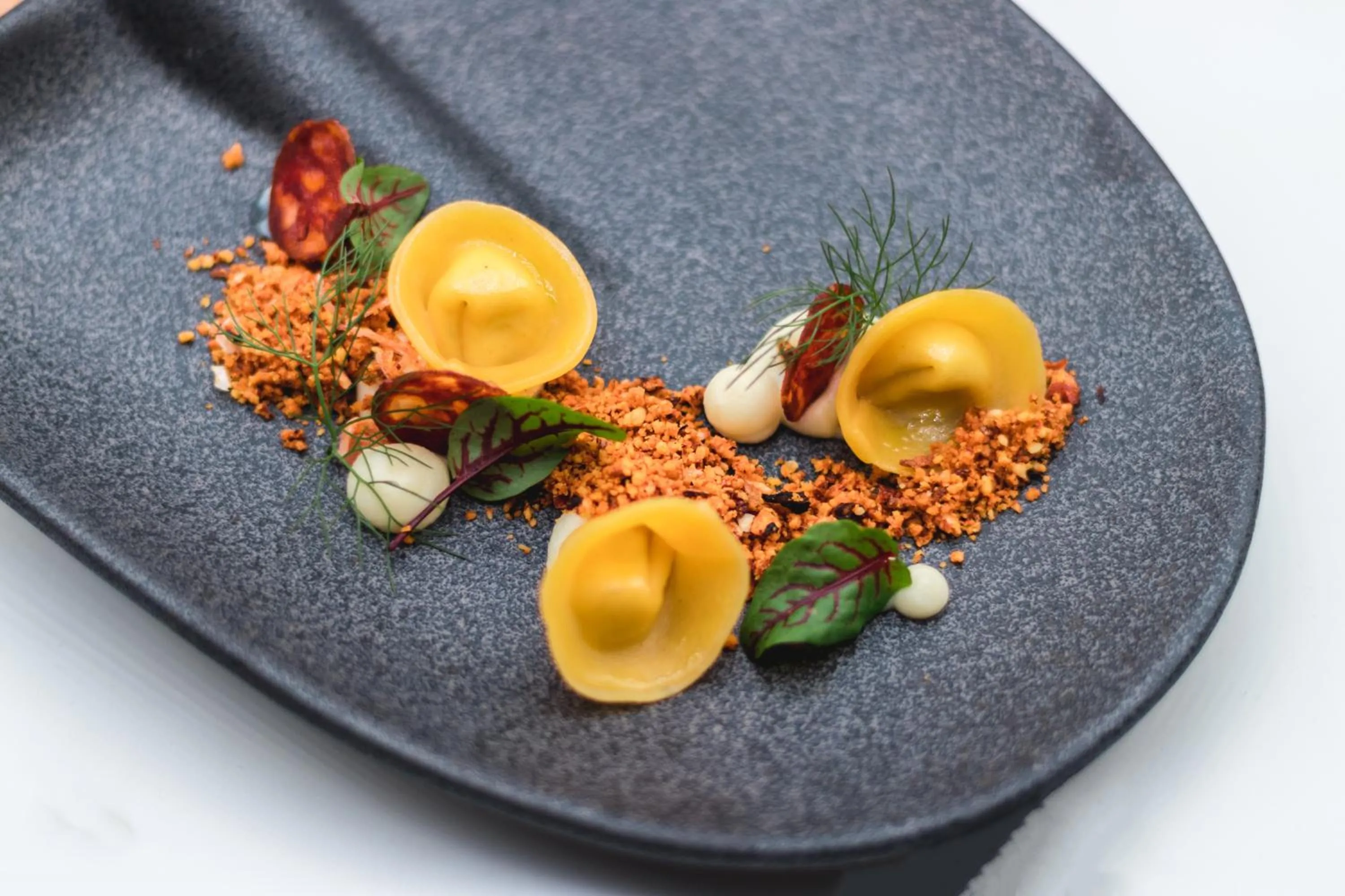 Restaurant/places to eat in Hotel Tomi